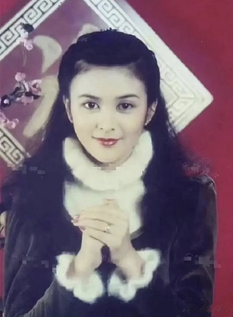 关之琳,不愧为关大美人,韵味十足.