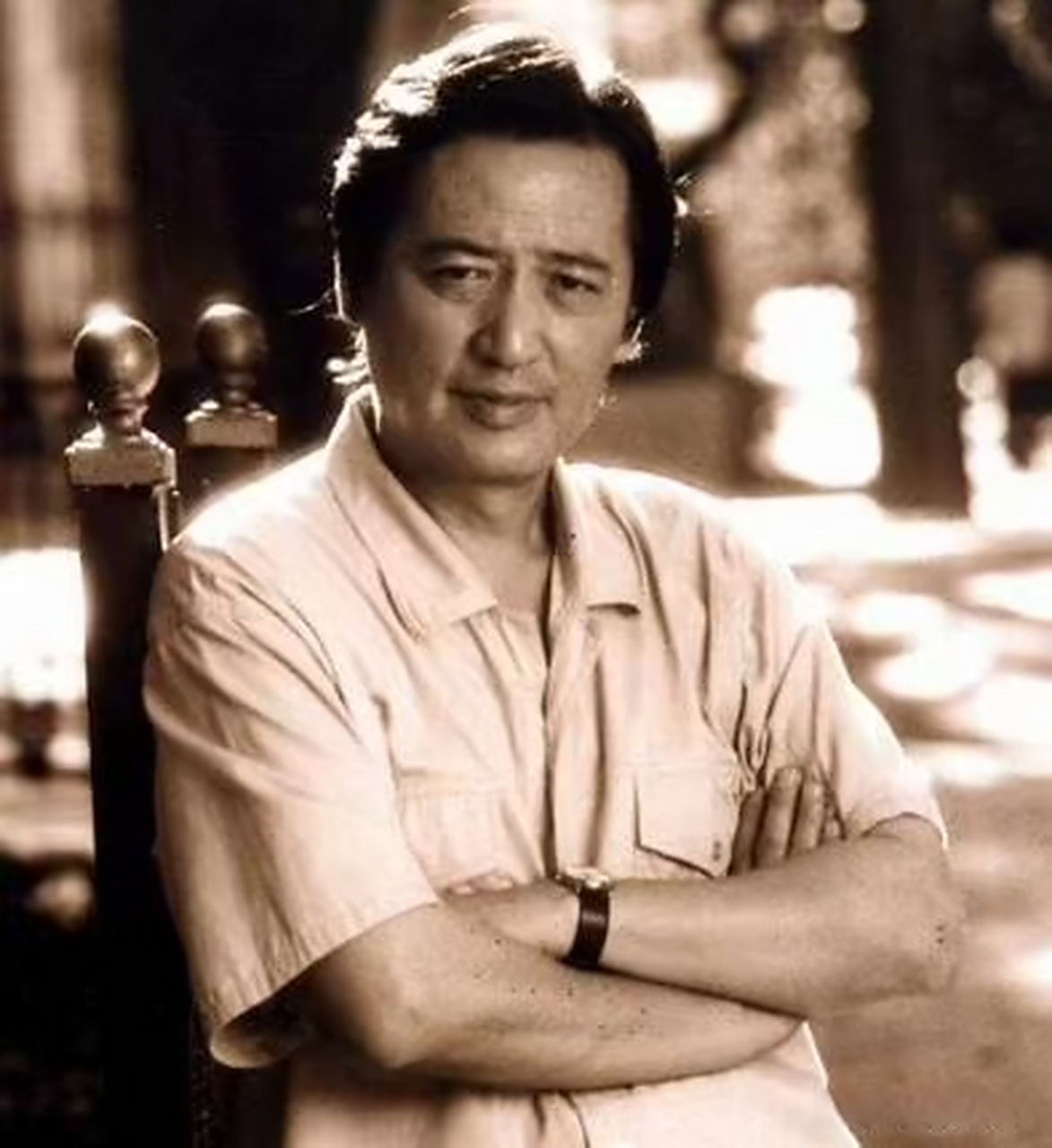 赵有亮饰演的电视剧《错爱一生》中诗人罗尔大家还记得吗?