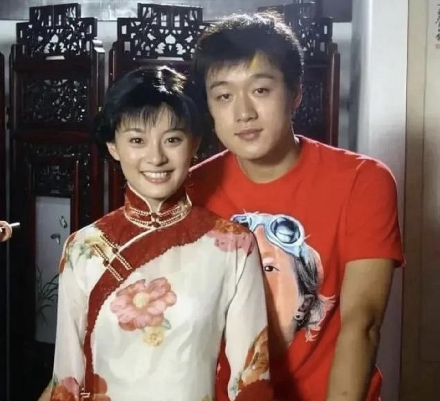 演员佟大为和孙俪因电视剧《玉观音》而结缘.