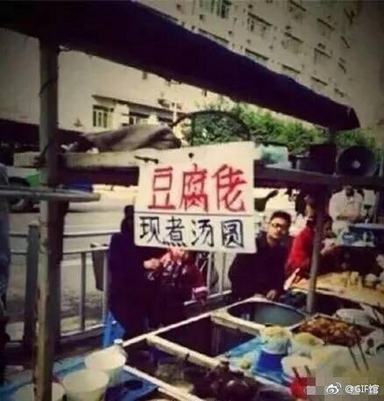 姜春芳在微博,豆瓣用"岁月致柔"等号发帖;姜春芳,赵俊龙母子在百度app