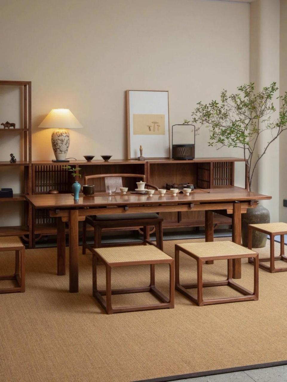 有胡桃木家具装饰的家尽显古典优雅,每一细节都充满温馨与舒适.