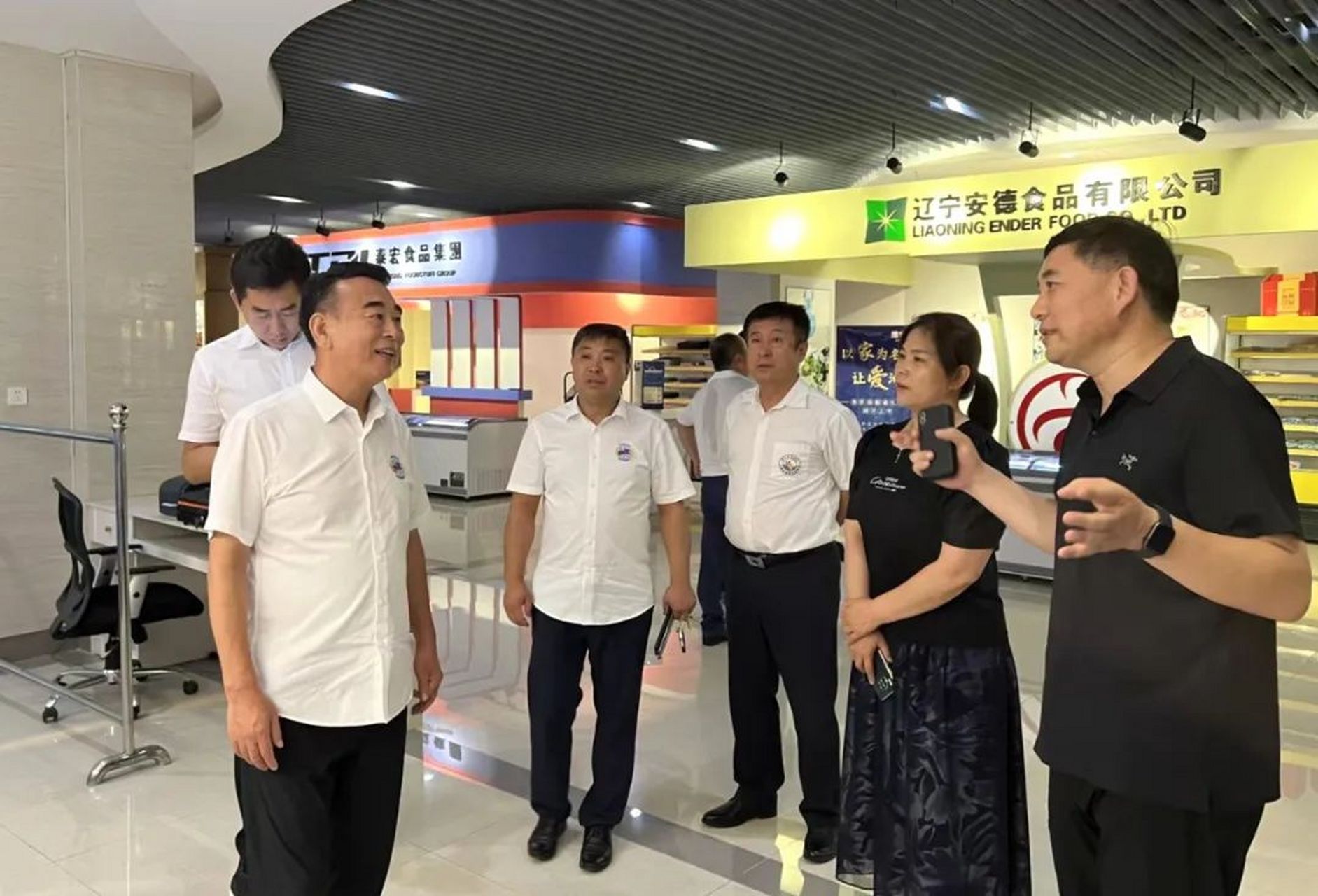 美好辽宁欢迎您#【东港市十字街镇:唱好招商引资"重头戏"助发展】