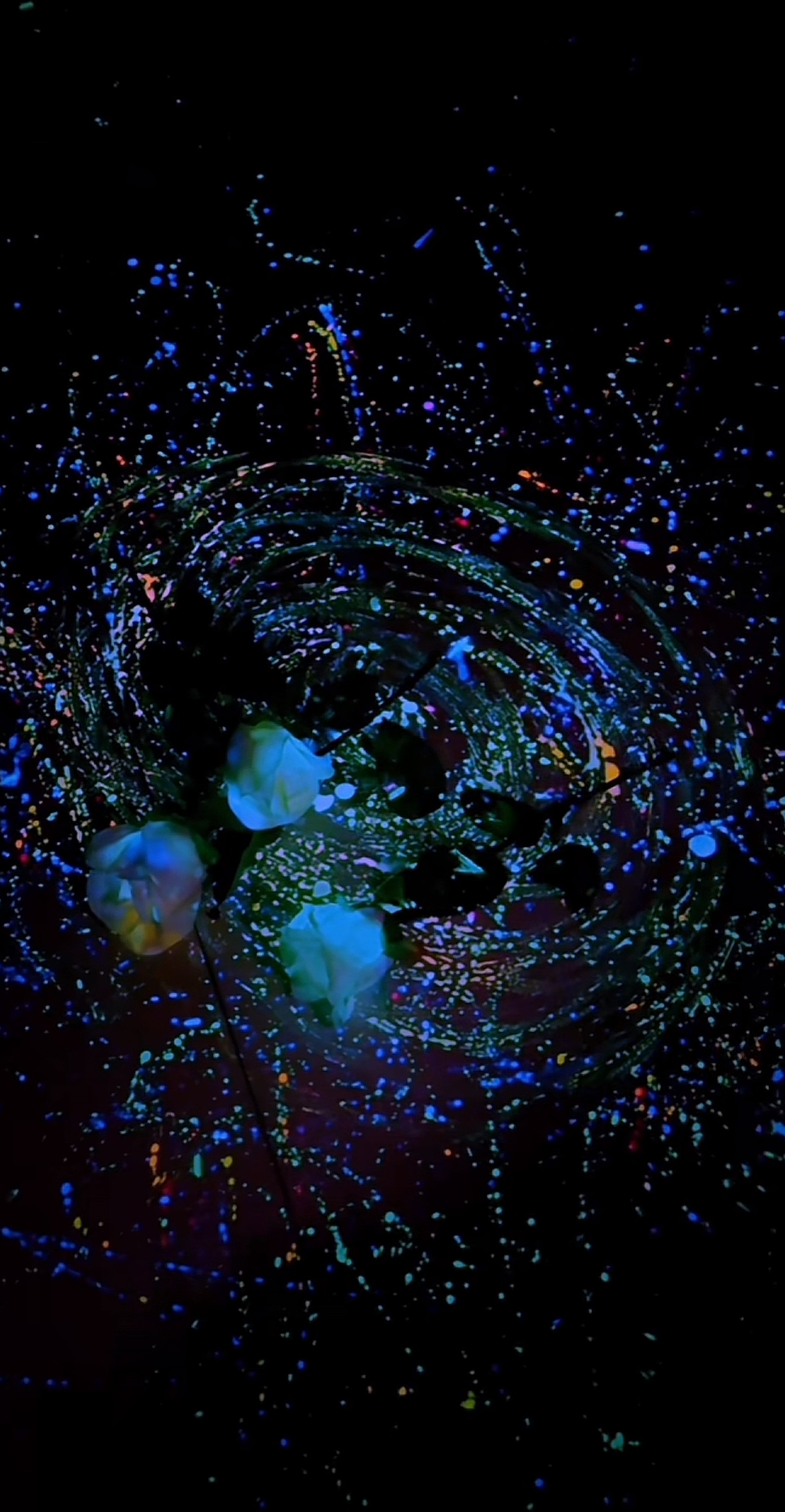 96 这幅抽象艺术作品,仿佛带我进入了一个五彩斑斓的梦境!