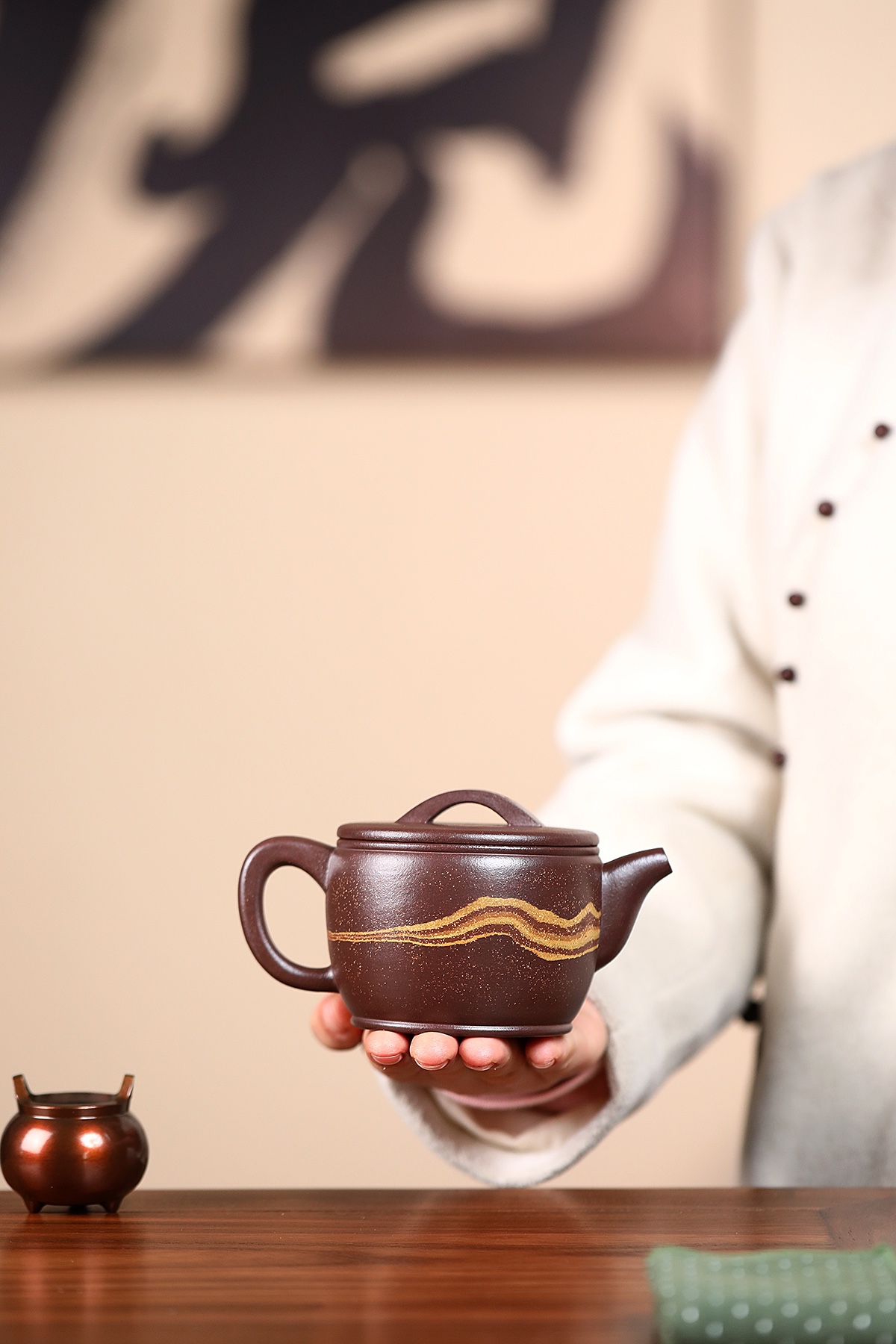 220cc  装饰:吕俊杰 中国工艺美术大师 中国陶瓷艺术大师 国大师