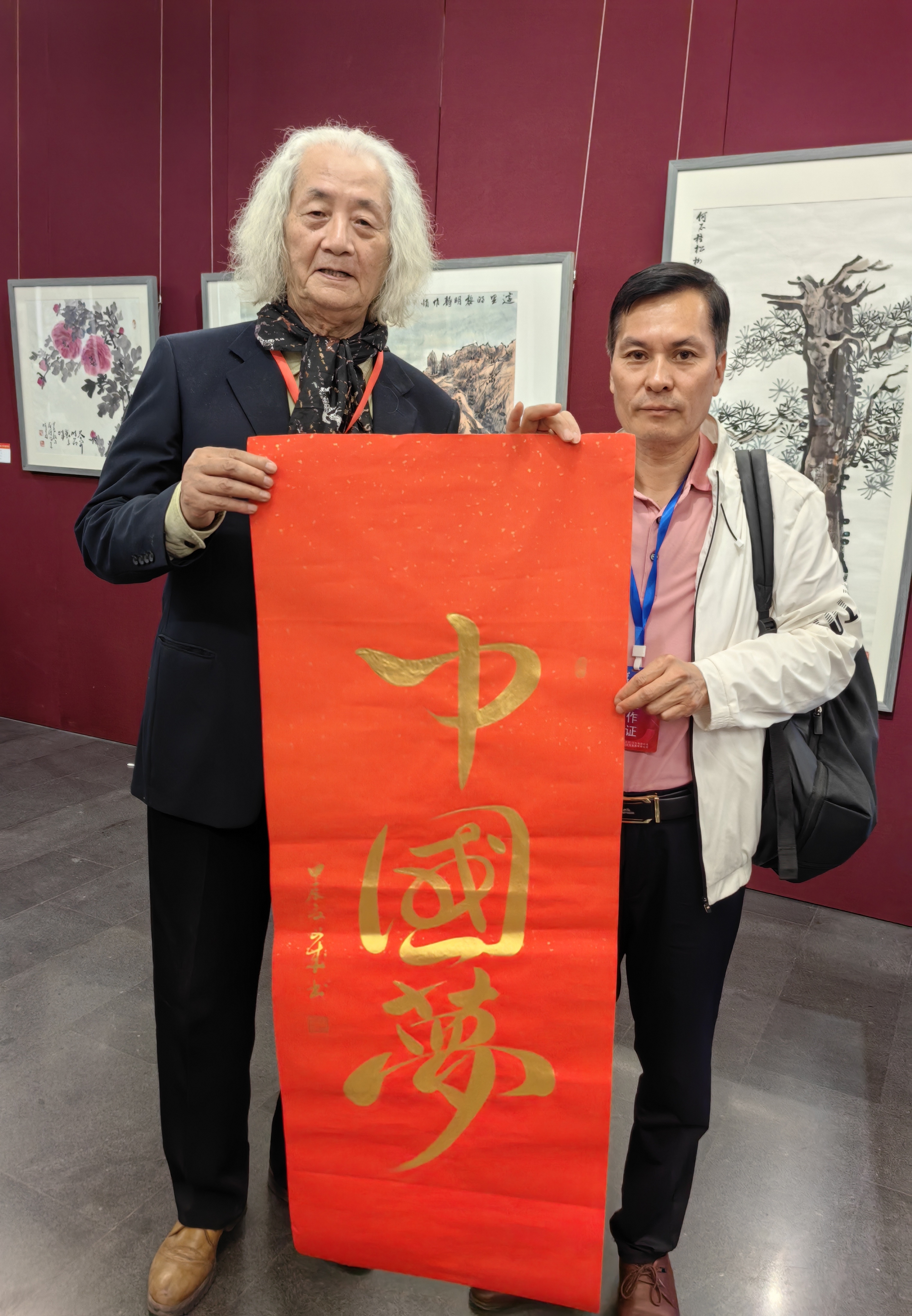 中国国家博物馆近现当代藏品定级专家组组长,《美术》杂志主编,著名