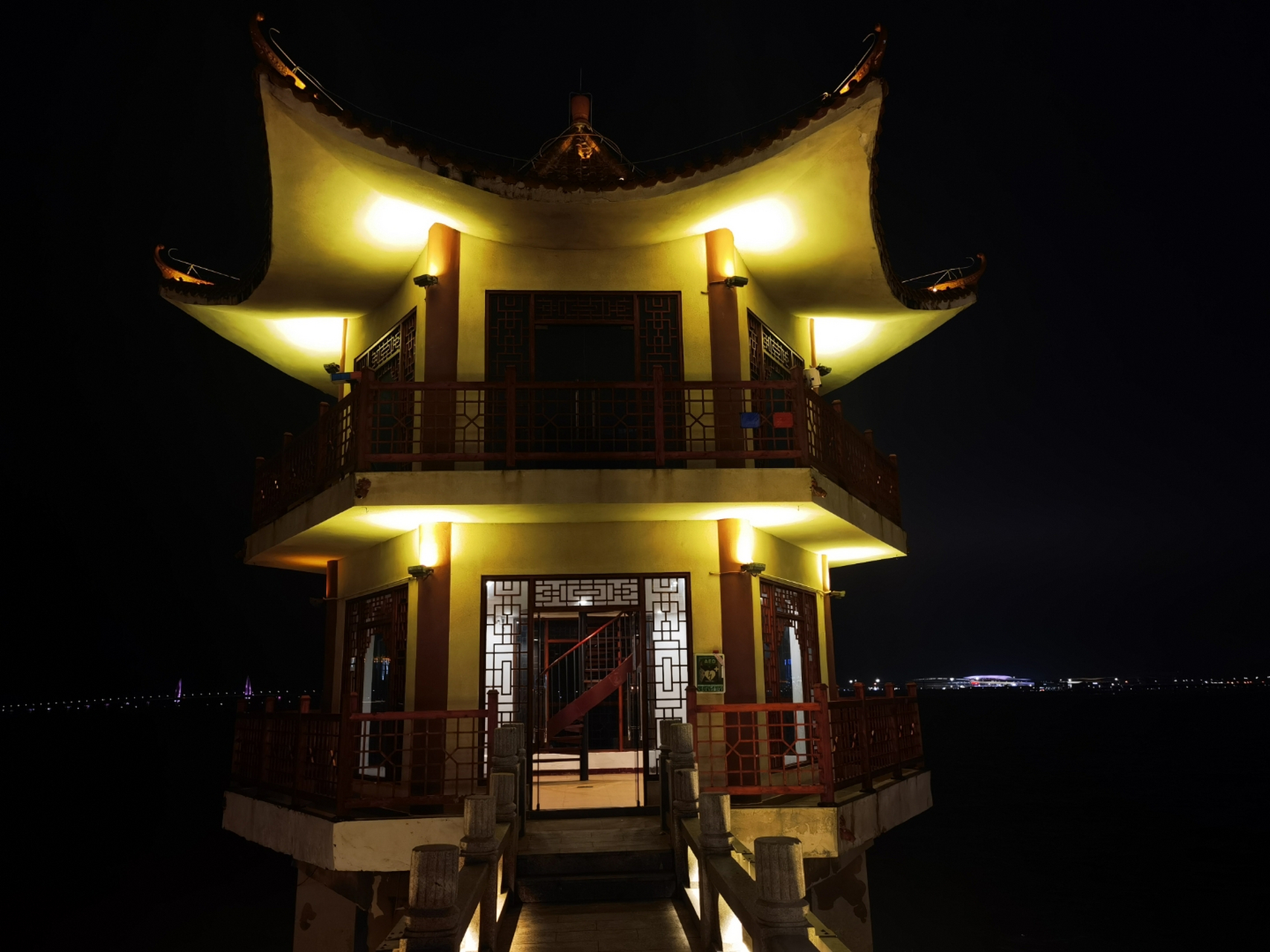 广东珠海202304 珠海情侣路海边夜景