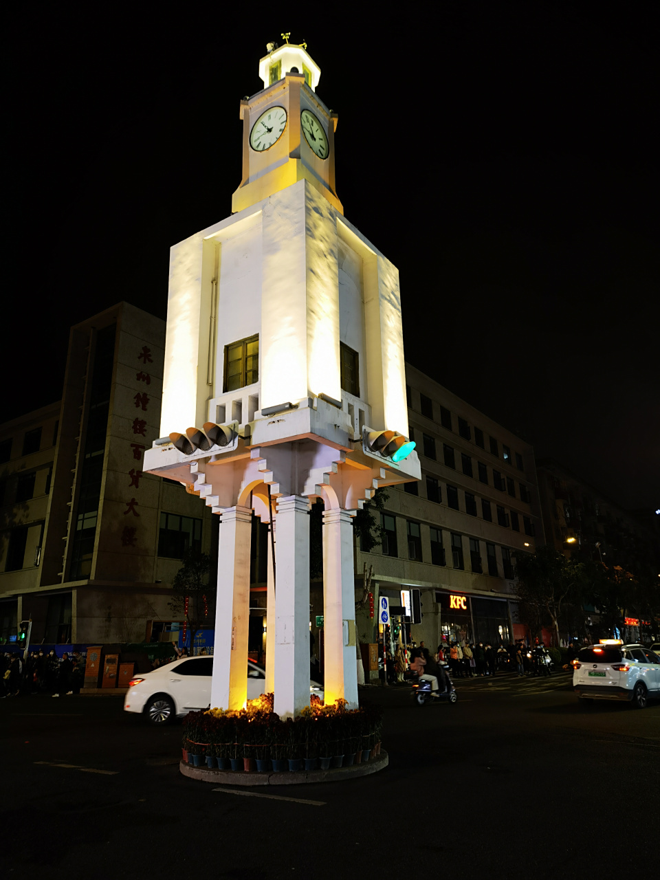 福建泉州202302 钟楼位于泉州市中心,是泉州标志性建筑,高13.