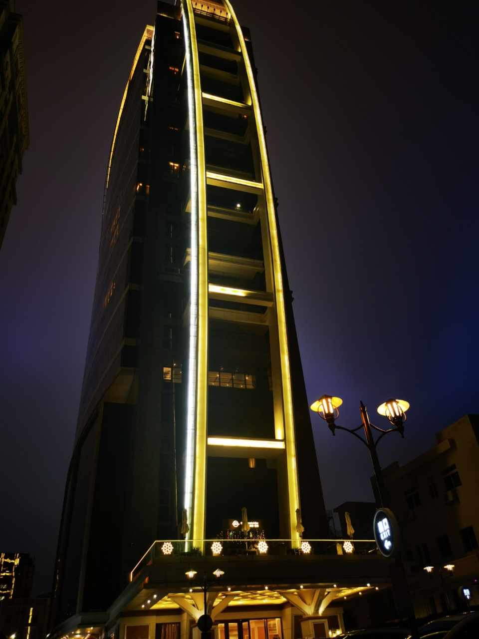 广东珠海202304 珠海万悦酒店成立于2015年,2019年装修,共293间各类