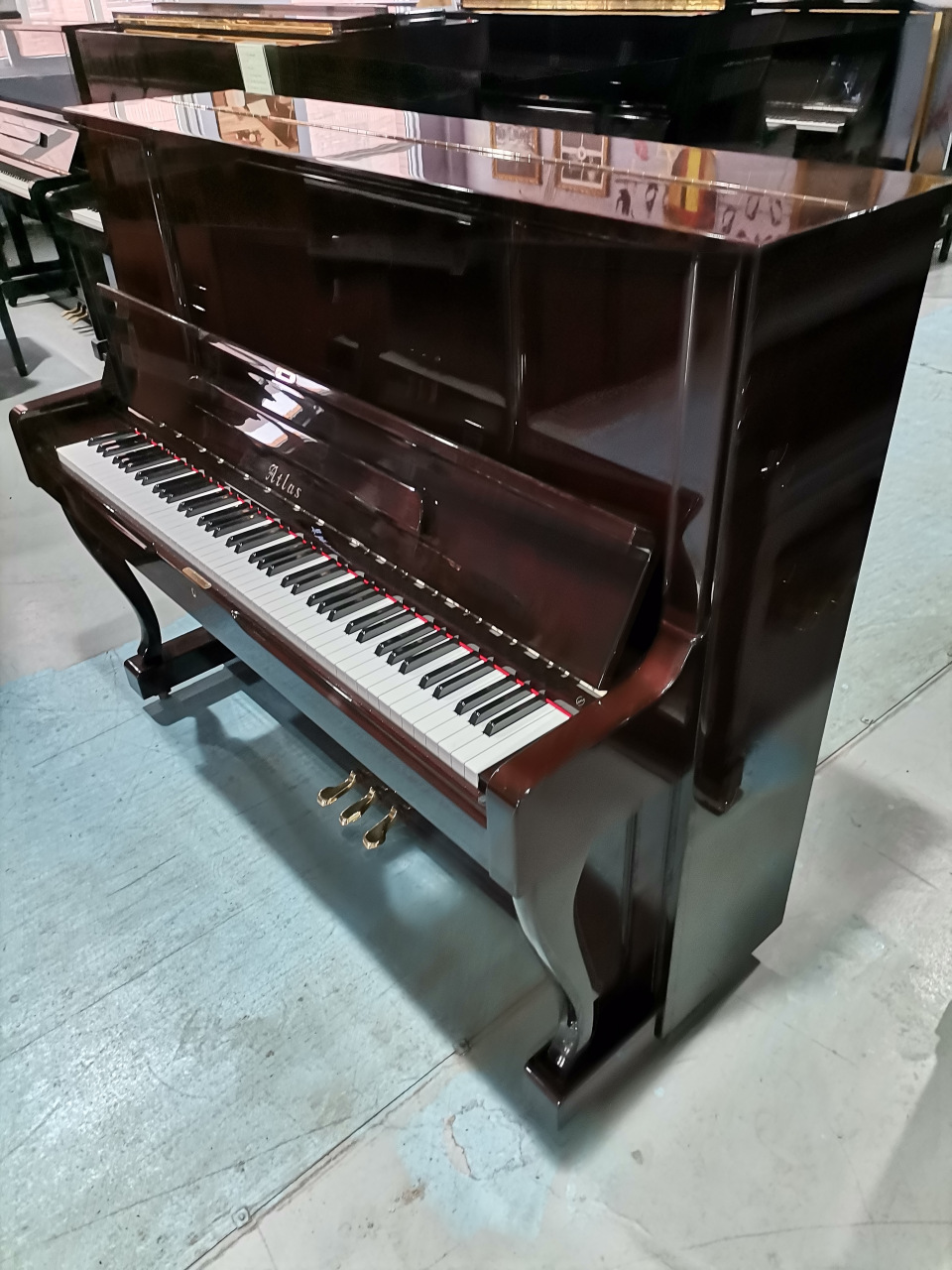 进口实木二手钢琴,酒红色阿托拉斯