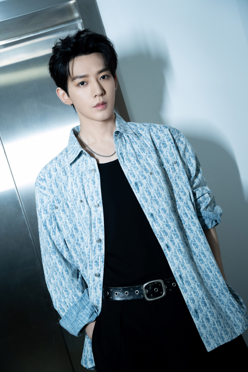 肖战#邓为#两位帅哥你们更喜欢谁?