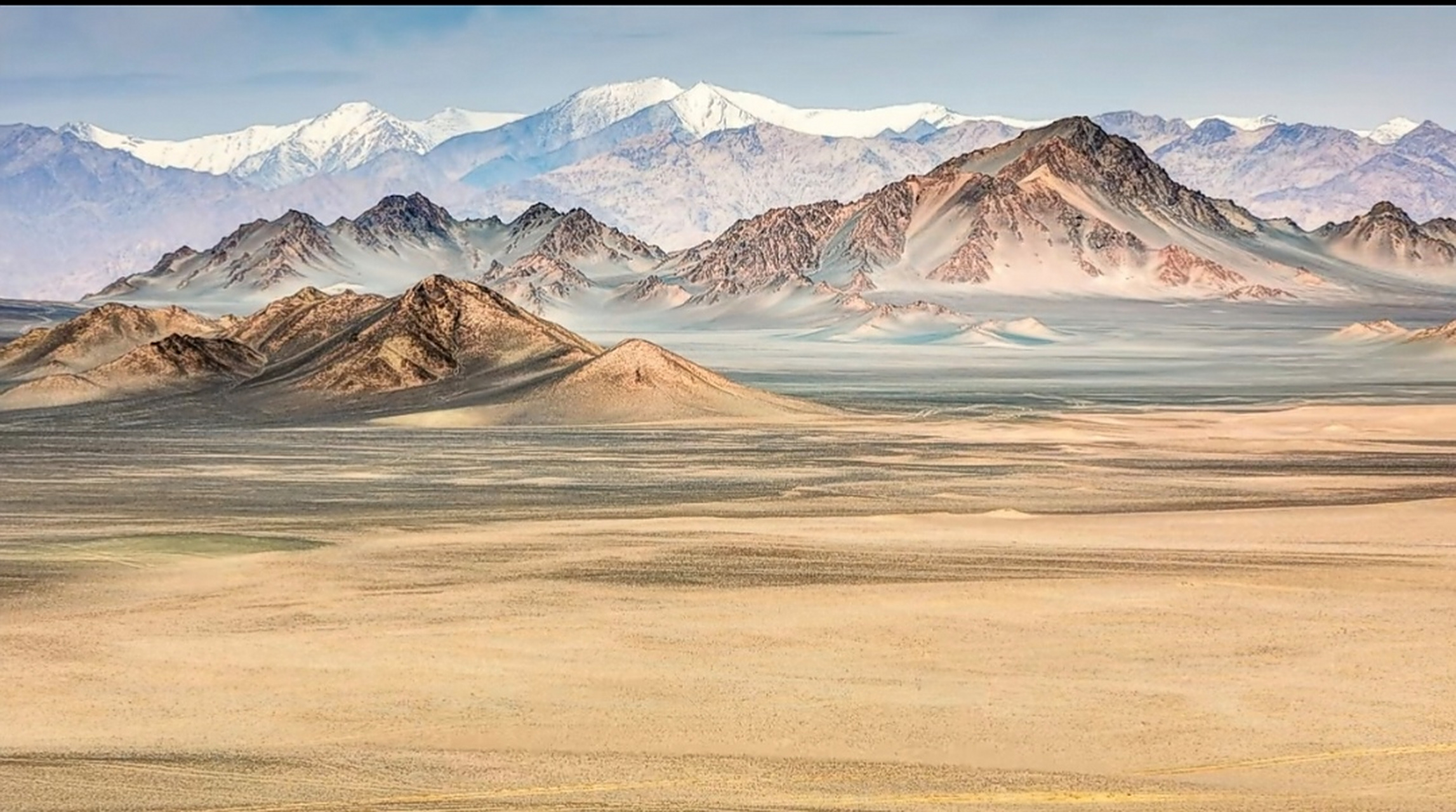真正的国画大师(青海黑独山风光)  大自然是真正的国画大师, 笔墨所到