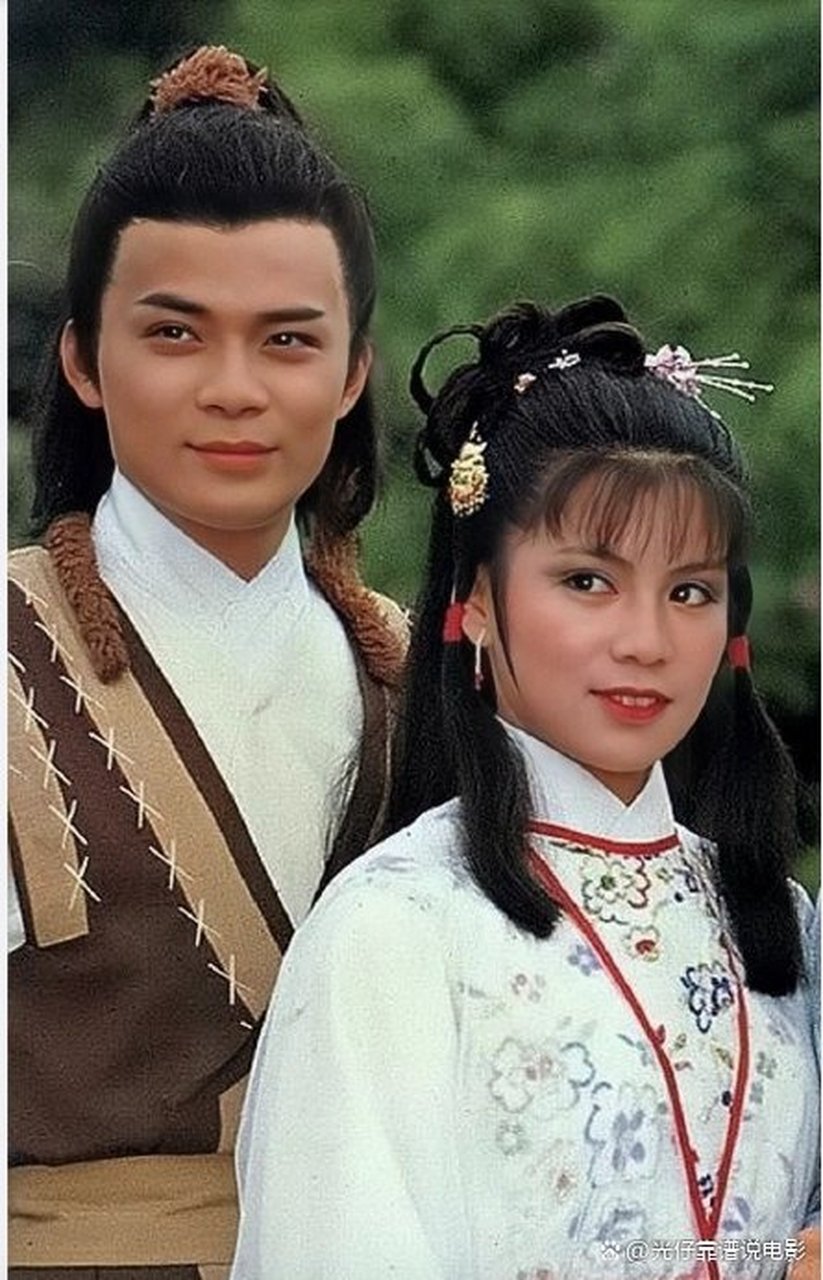 桃花岛主黄老邪 有女黄蓉女中杰 若非郭靖人中龙 否则连理如何结 一结