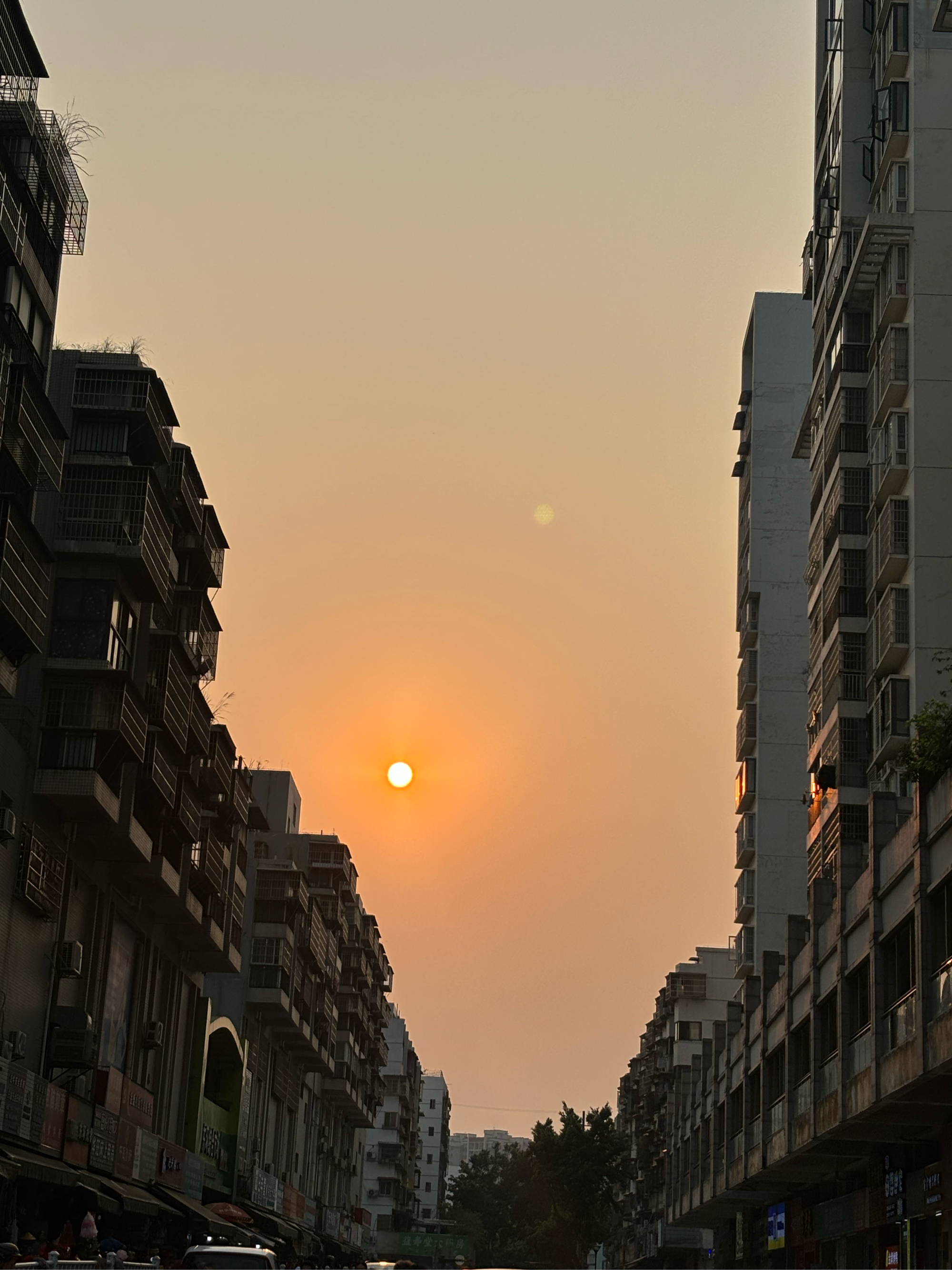 街道日落高清图片