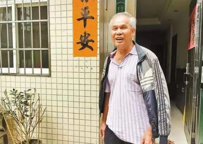 在深圳,有这样一位房东,只因心疼年轻人,20年来几乎不涨房租,他就是
