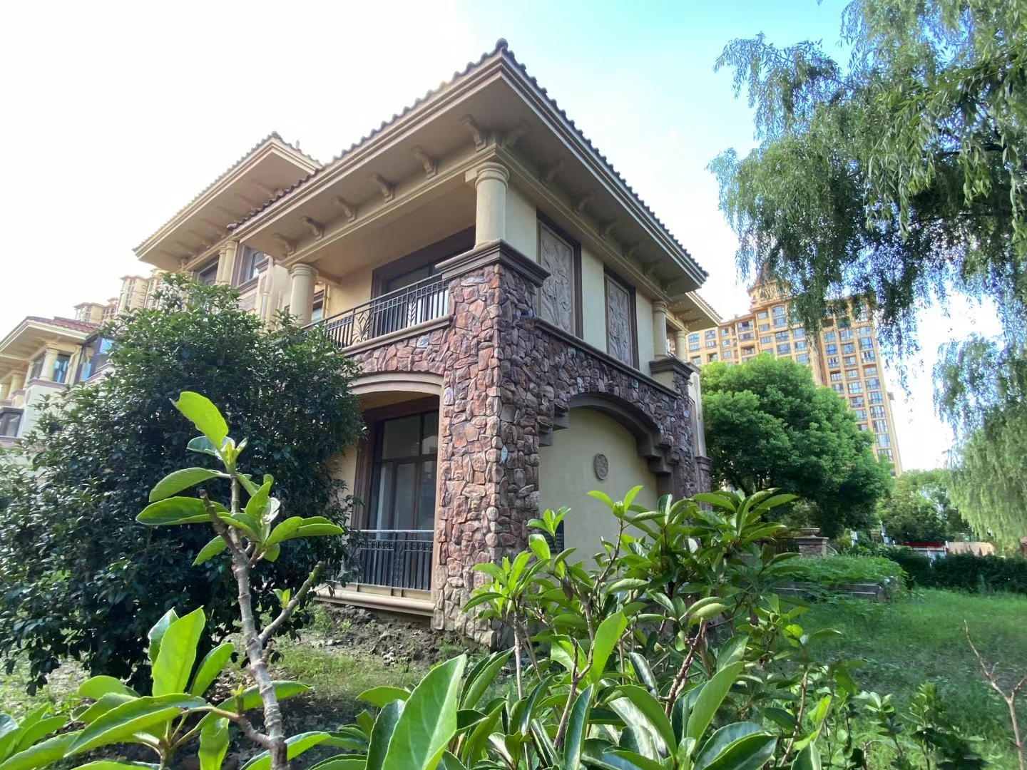 棕榈湾独栋别墅9309 08 03西上海大虹桥商圈 唯一地铁口零