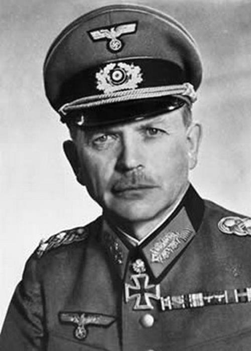 "骑兵打坦克" 1939年9月1日,波兰,在一个叫克罗扬蒂村的地方,马特拉上