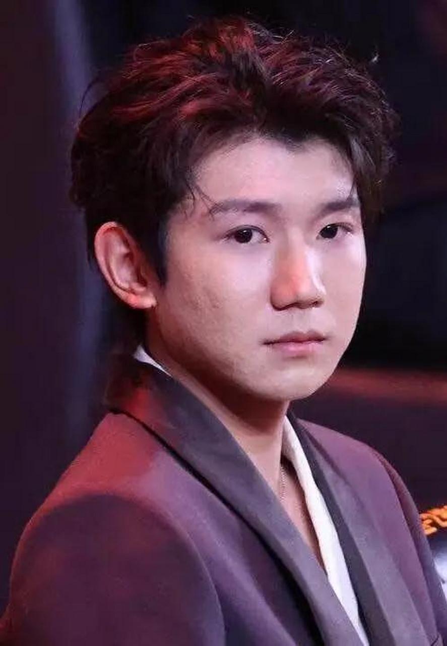 王源这皮肤是认真的吗