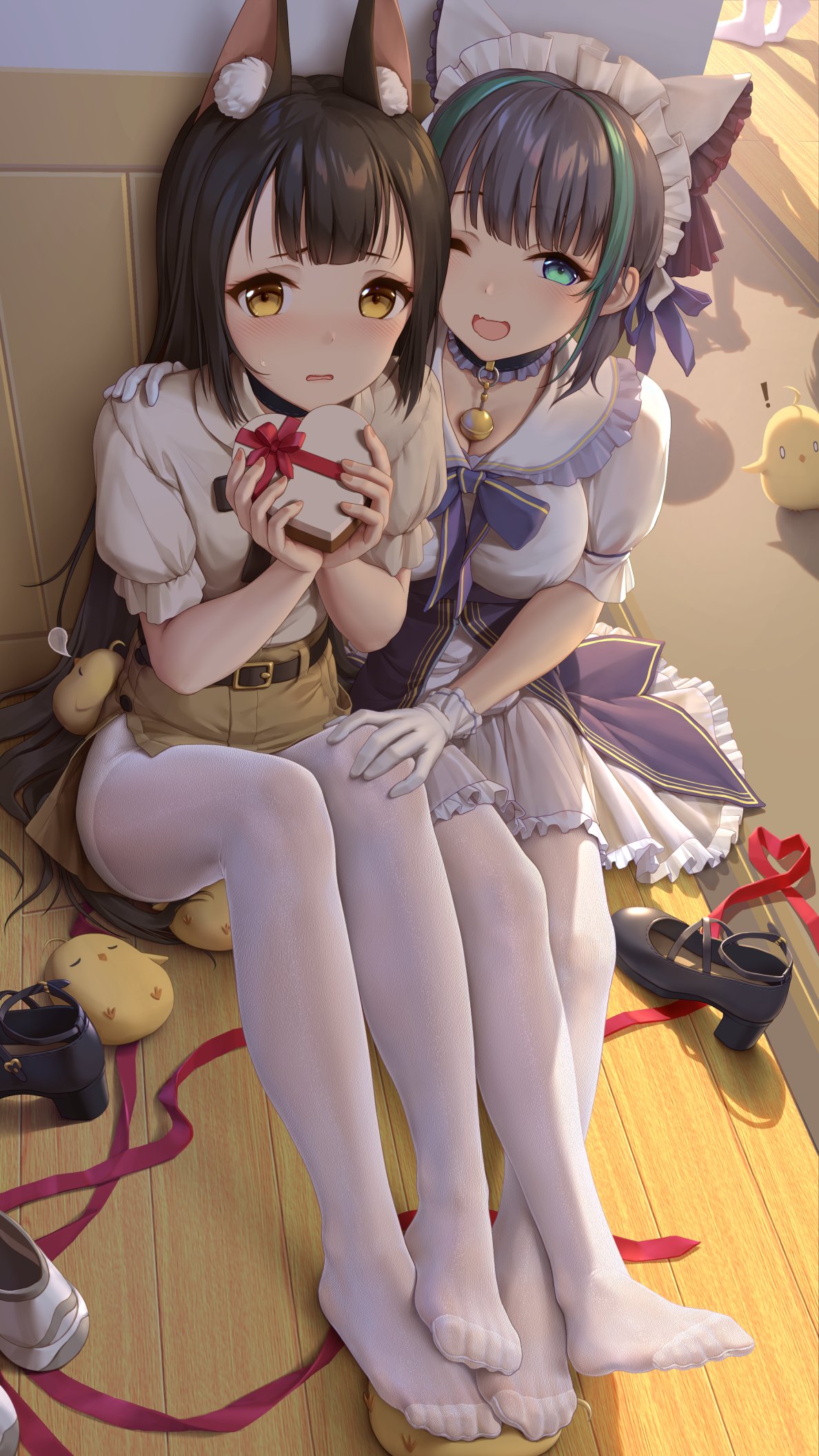 画师:hi_mi_tsu 柴郡:别害羞嘛!给舰长的情人节礼物哦!