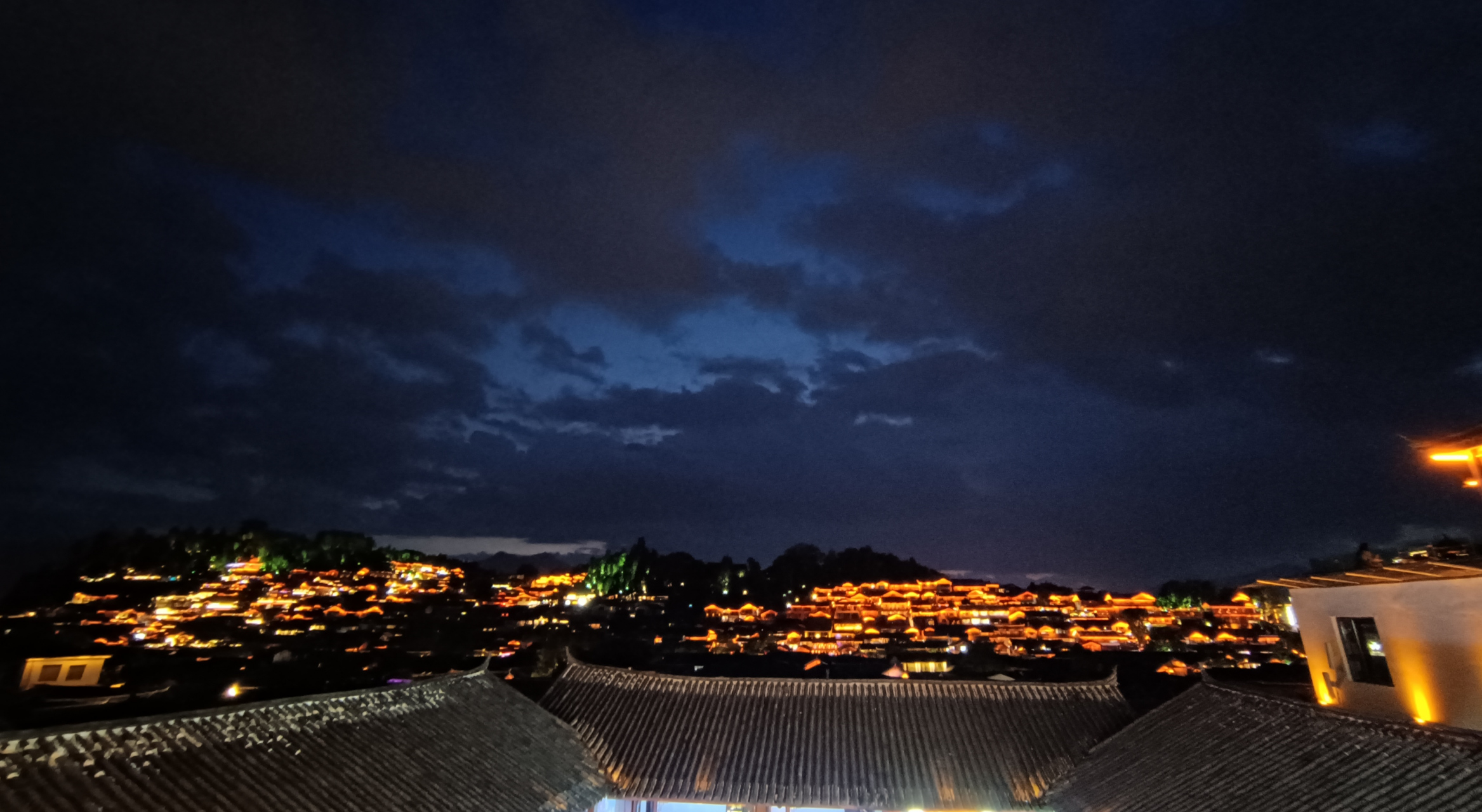 云南旅游日记(四)丽江行之三,丽江夜景.