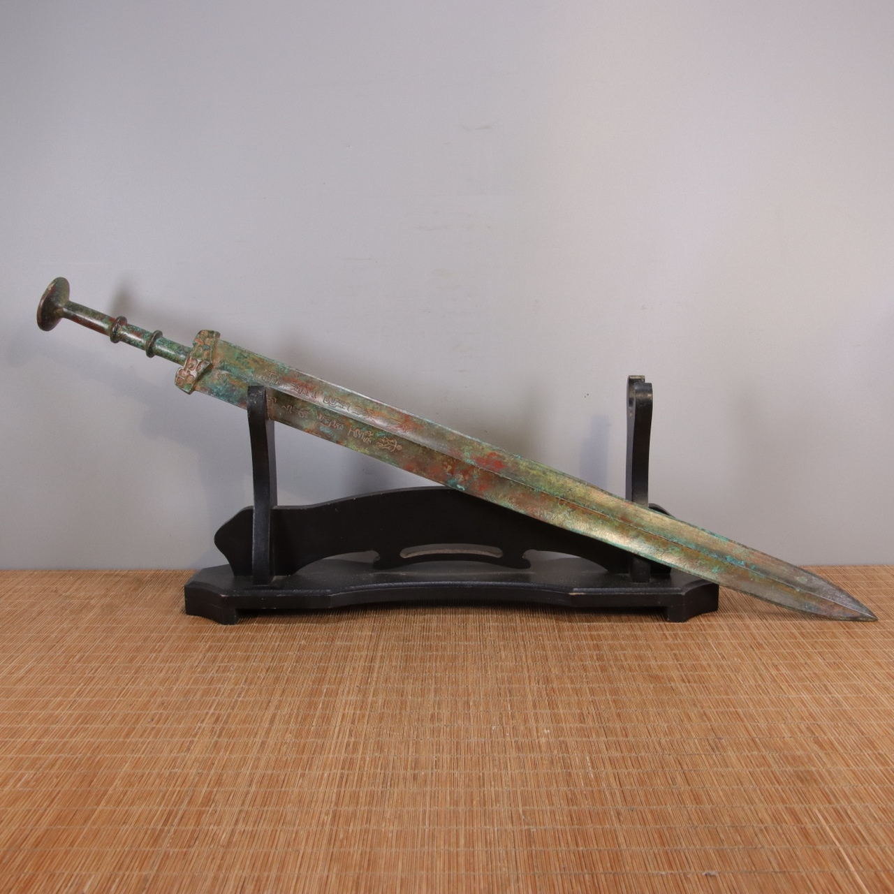 战国时期——青铜竹节剑长64.5cm