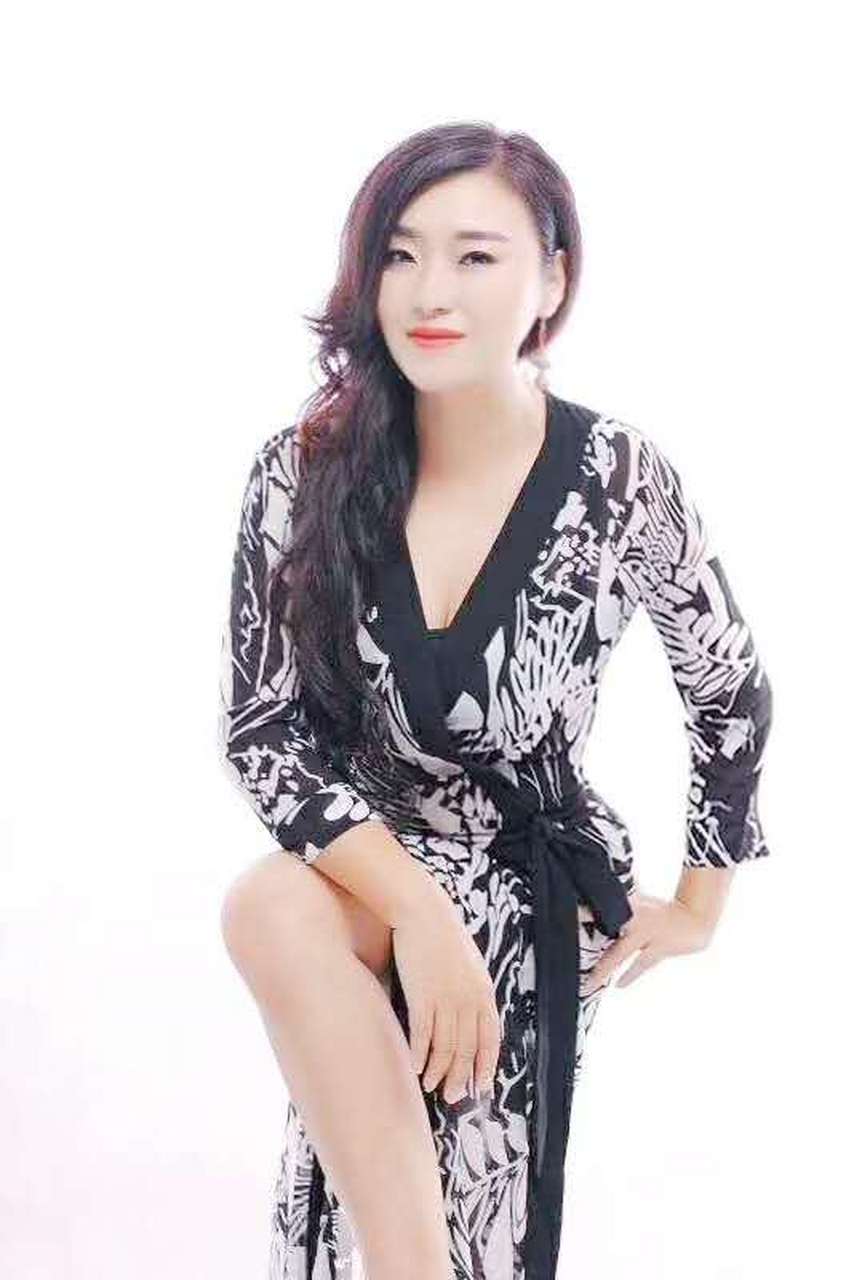 著名歌手阿咪依紫～美照