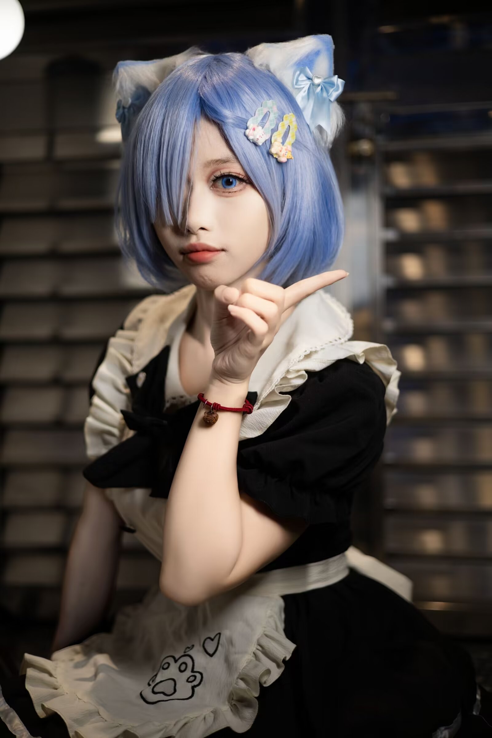一组cos帅气迷人的小姐姐图片