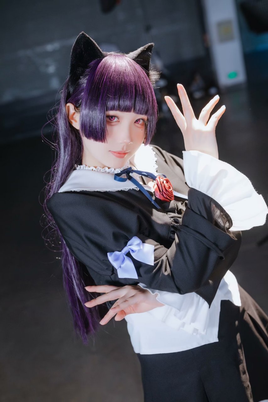 动态连更挑战# #cosplay#   今天又见到了那个穿水手服的紫发小姐沣