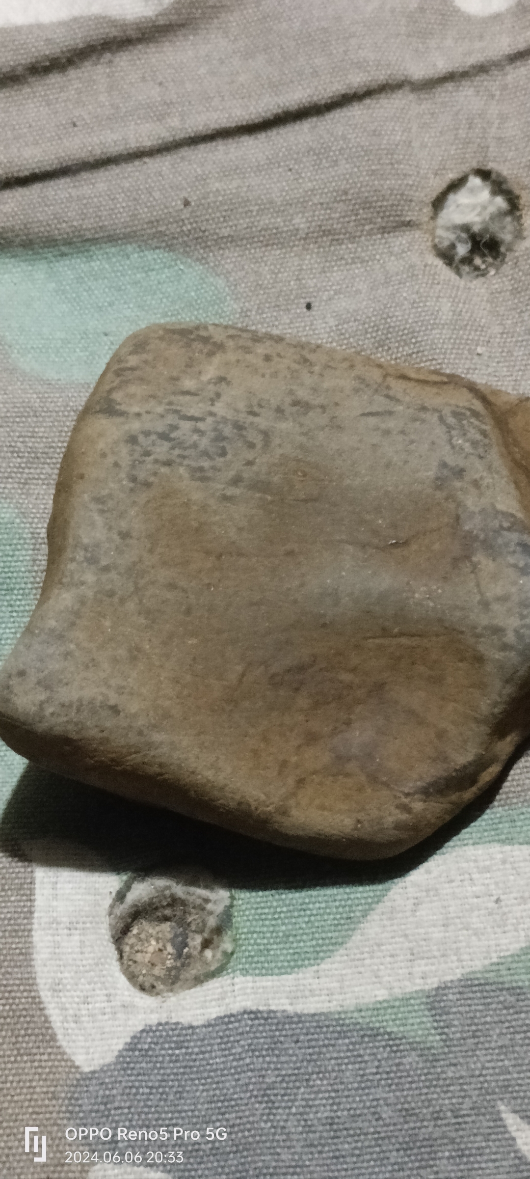 石陨石.气印金脉线明显