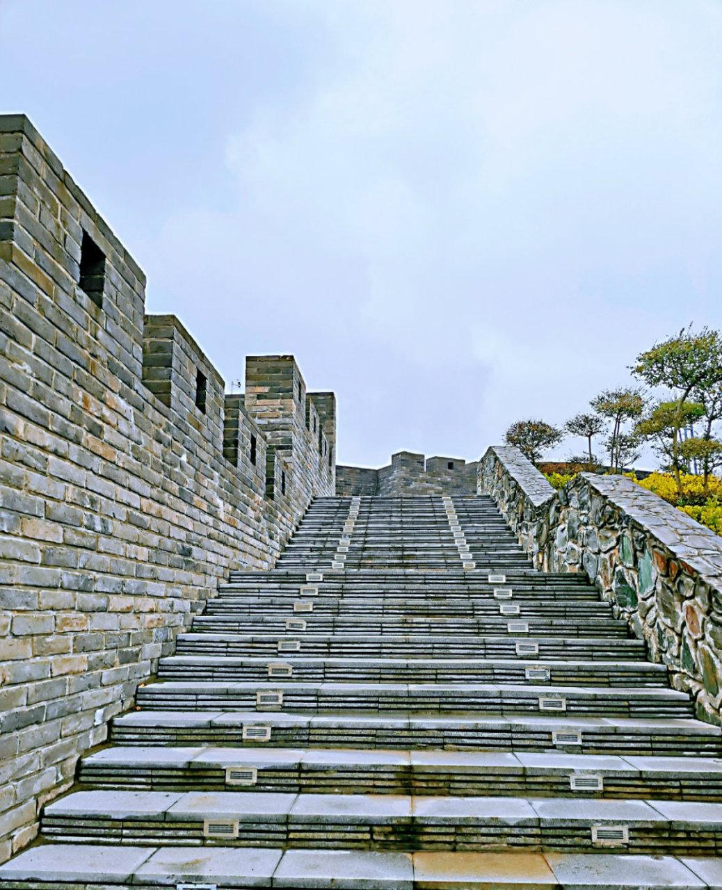 郧阳府于明朝成化十二年(公元1476年)设立,一直延续到辛亥革命时期才