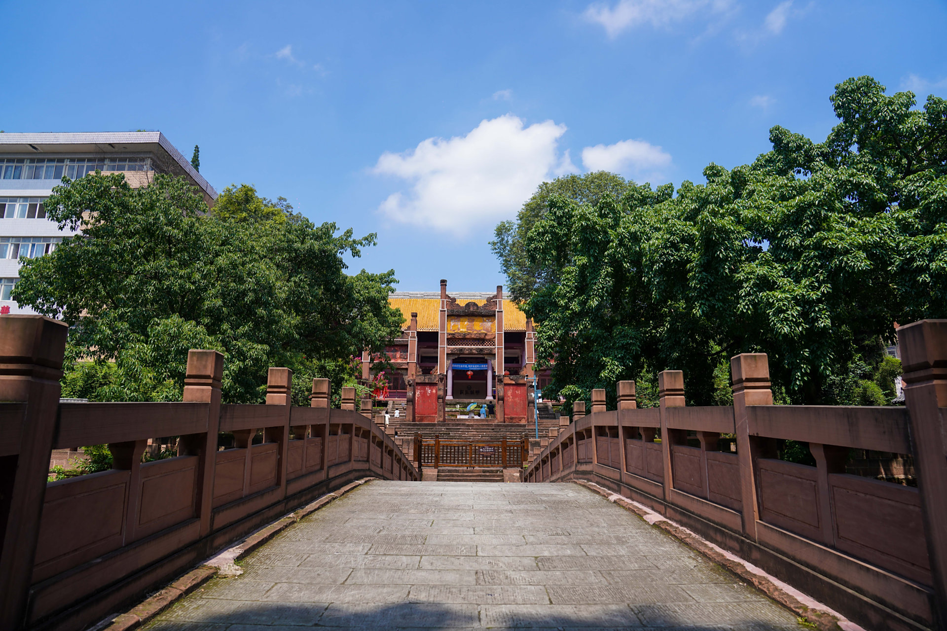 乐山文庙 #我的旅行日记# #寻味乐山##带着微博去旅行#  到乐山旅行