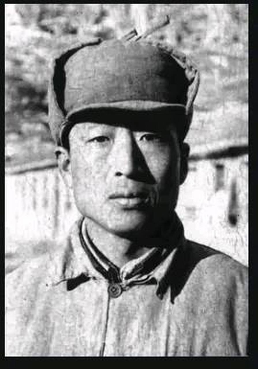 马仁兴于1902年出生在河北,父母是教师,所以从小好学上进,心怀报国之