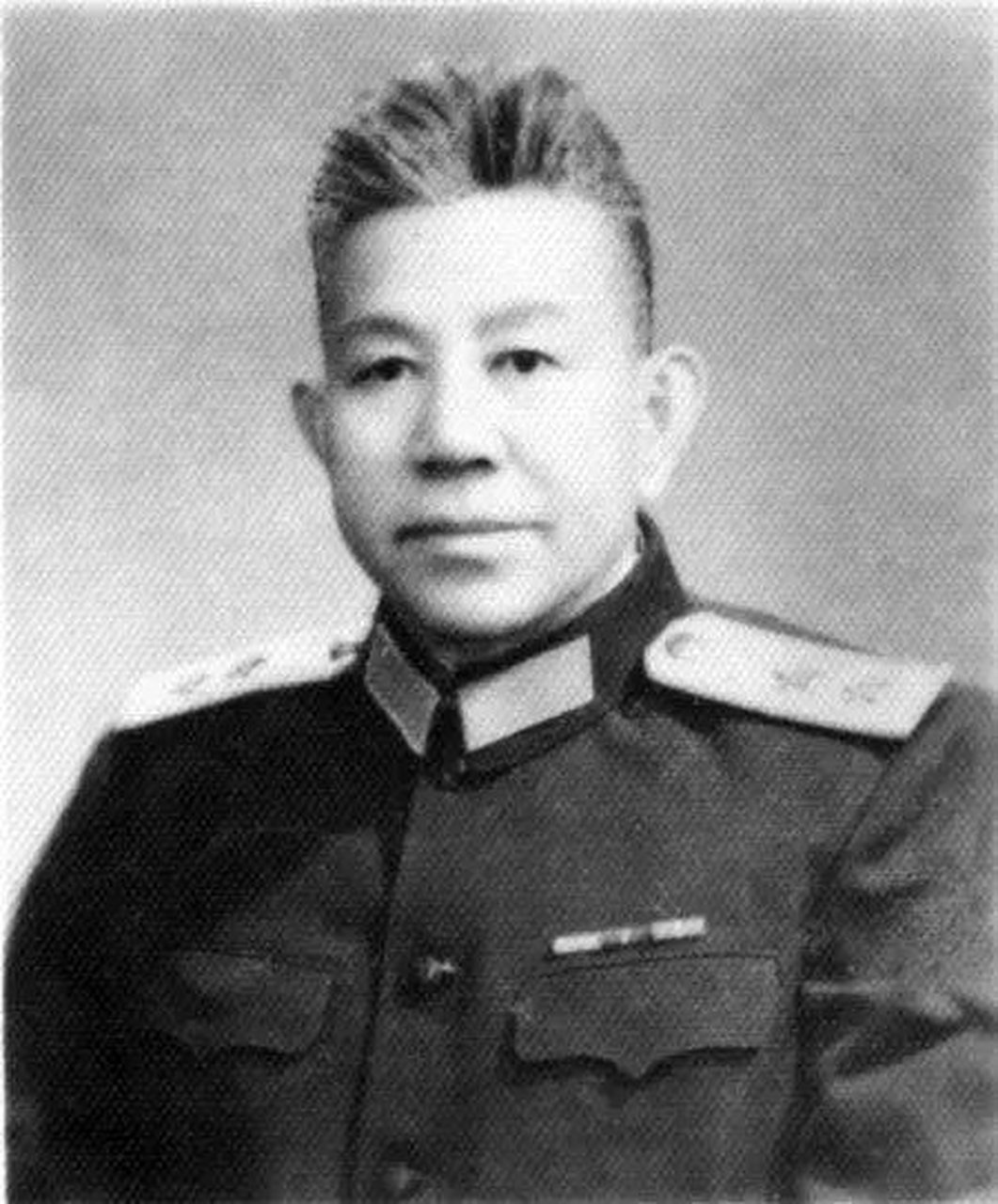 晏福生1904年出身生在湖南株洲县,家里代代习武谋生,父亲是方圆十里有