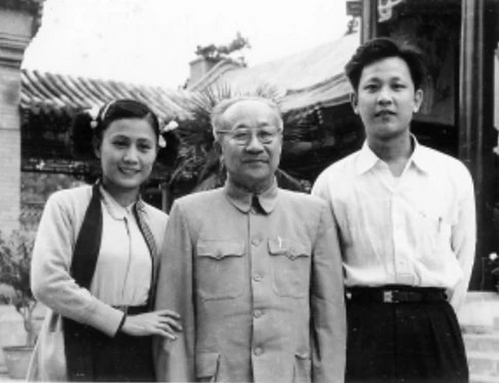 最老,另外9个大将都曾是他部下 1955年第一次大授衔时,根据战功和资历