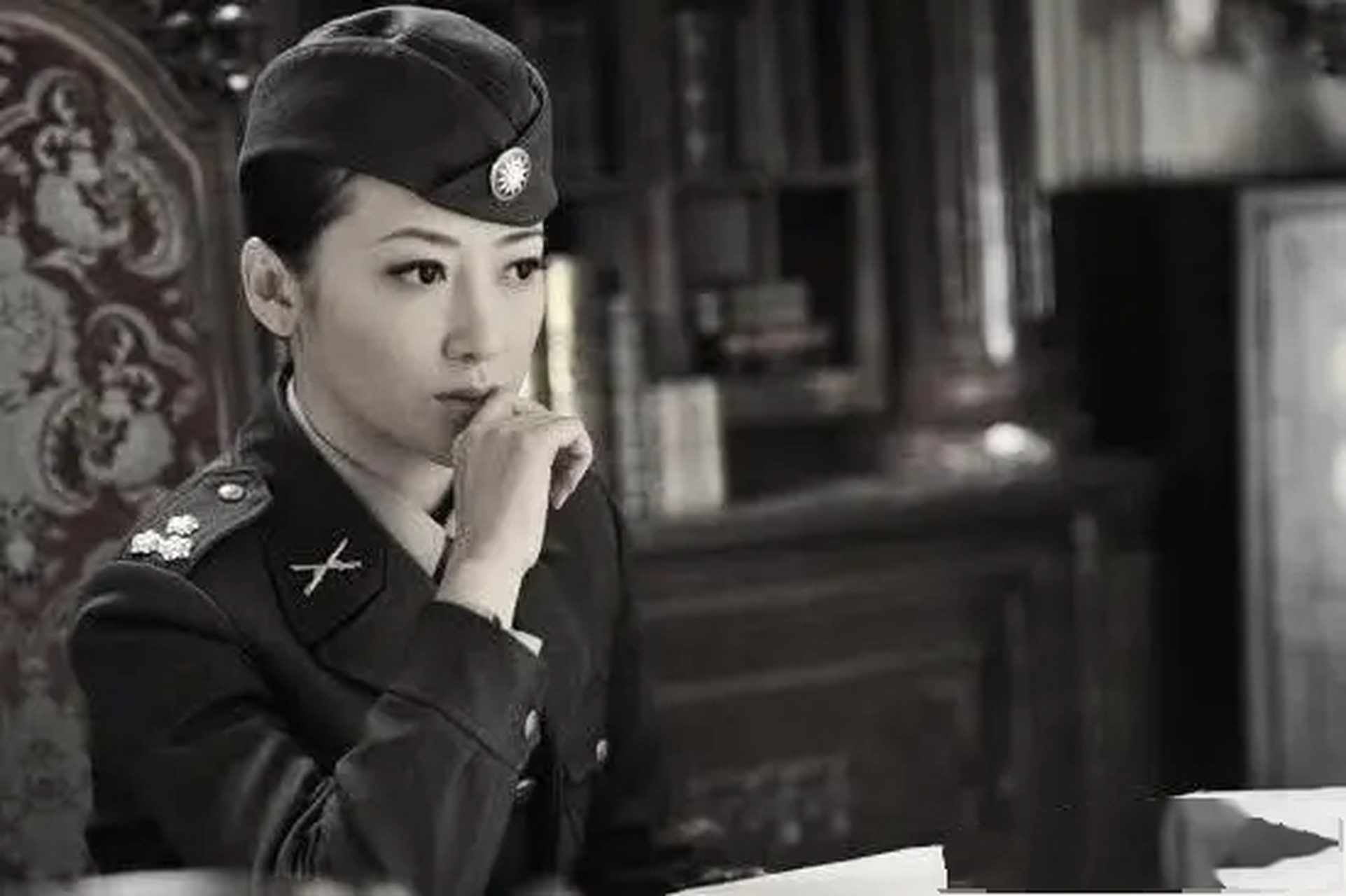 坐老虎凳,大多数人的极限就是四块砖.