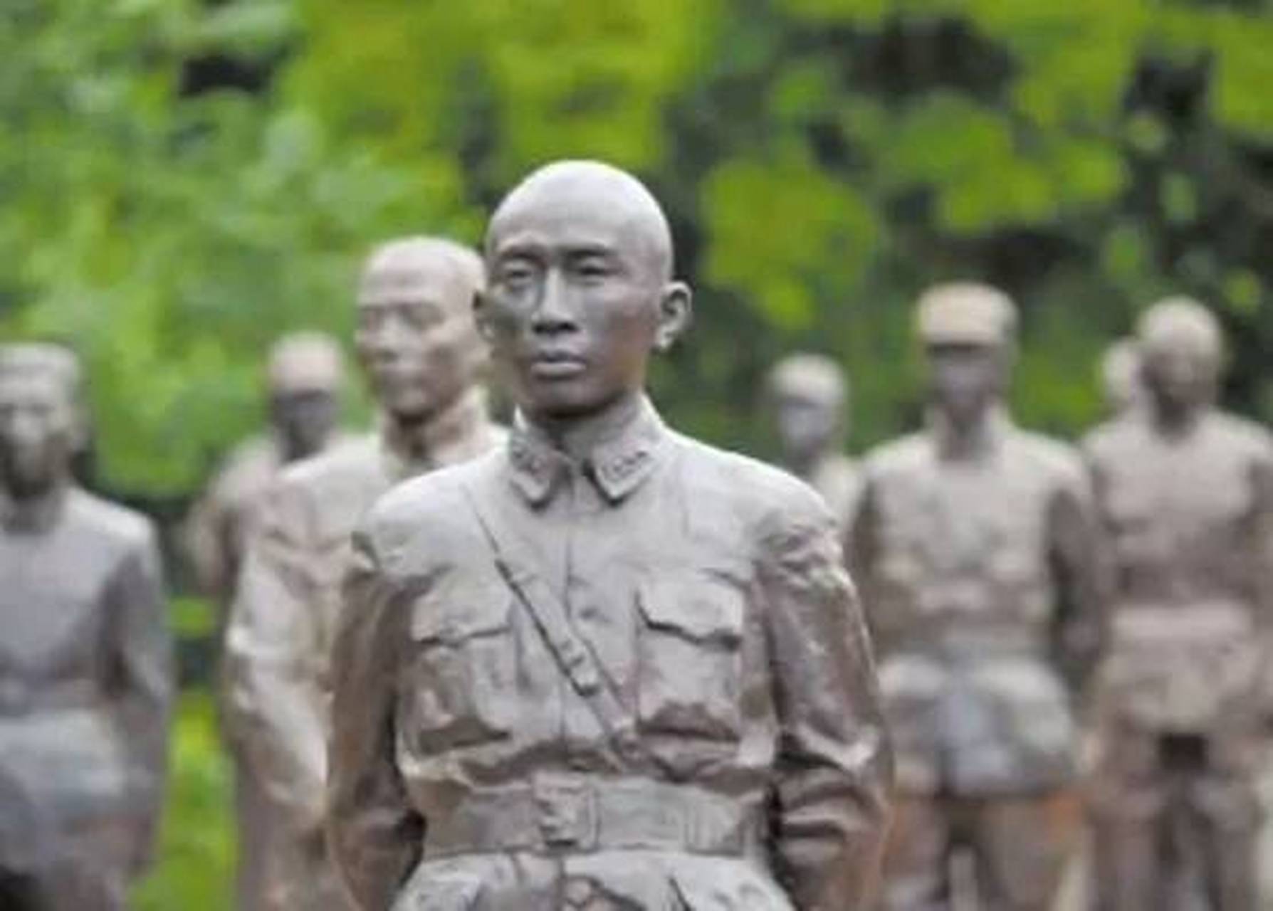 李家钰,生于1892年,字其相,人称绰号李矮子,是四川省蒲江县大兴乡人一
