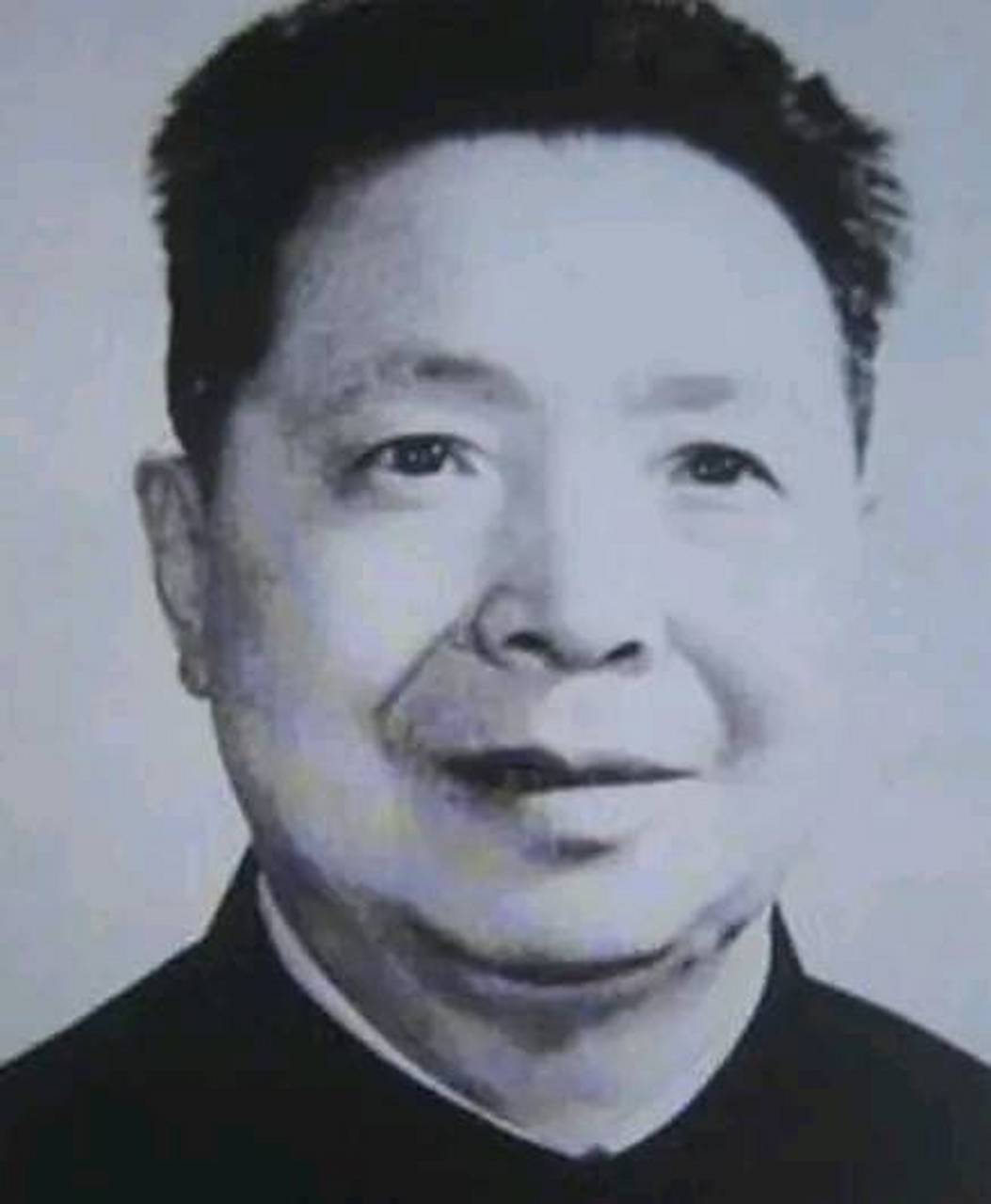 有一位将领叫方步舟,他是红17军的政委,要是能坚持到最后,当个开国