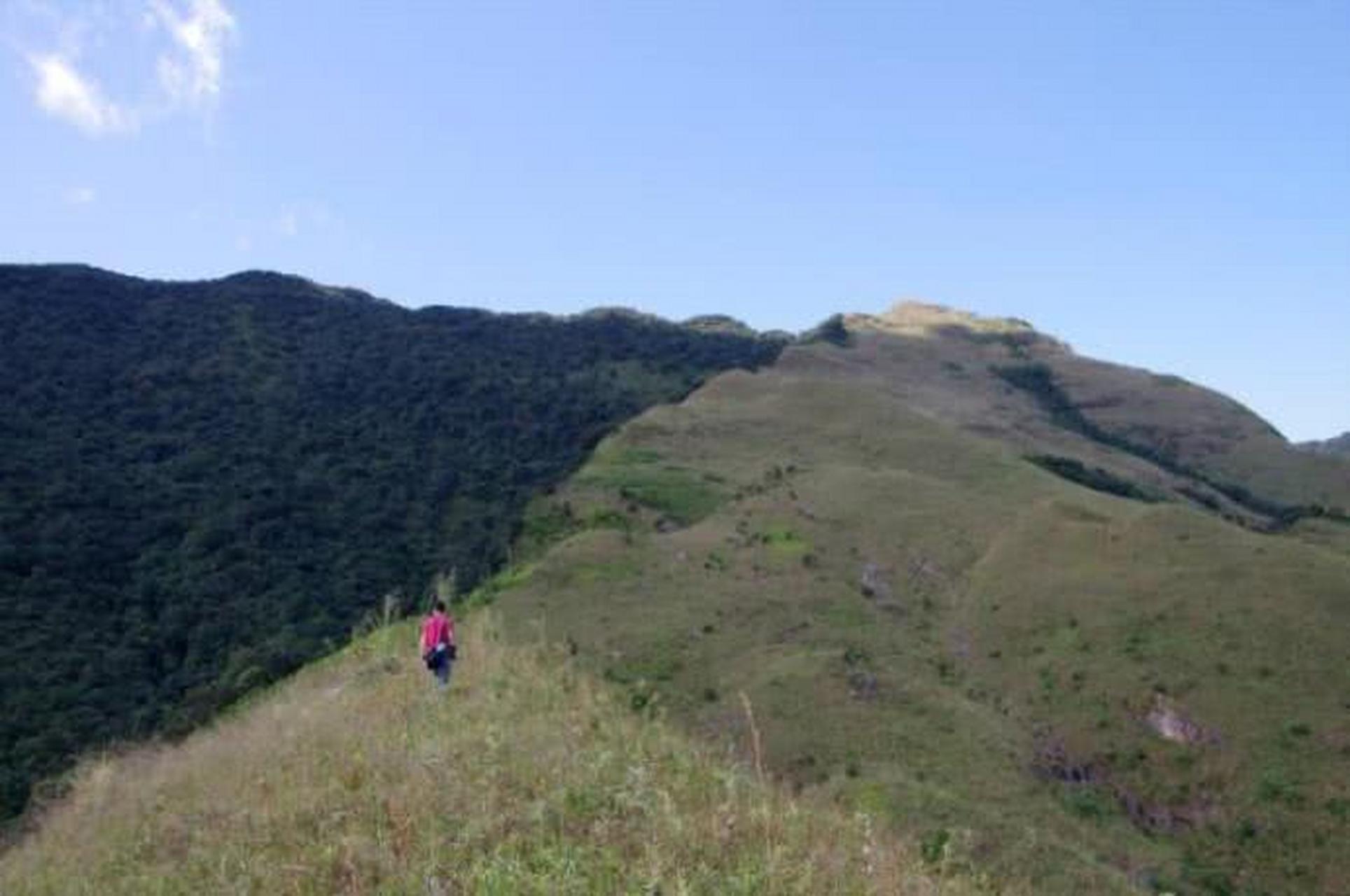 地球漫游指南# 公母山:.