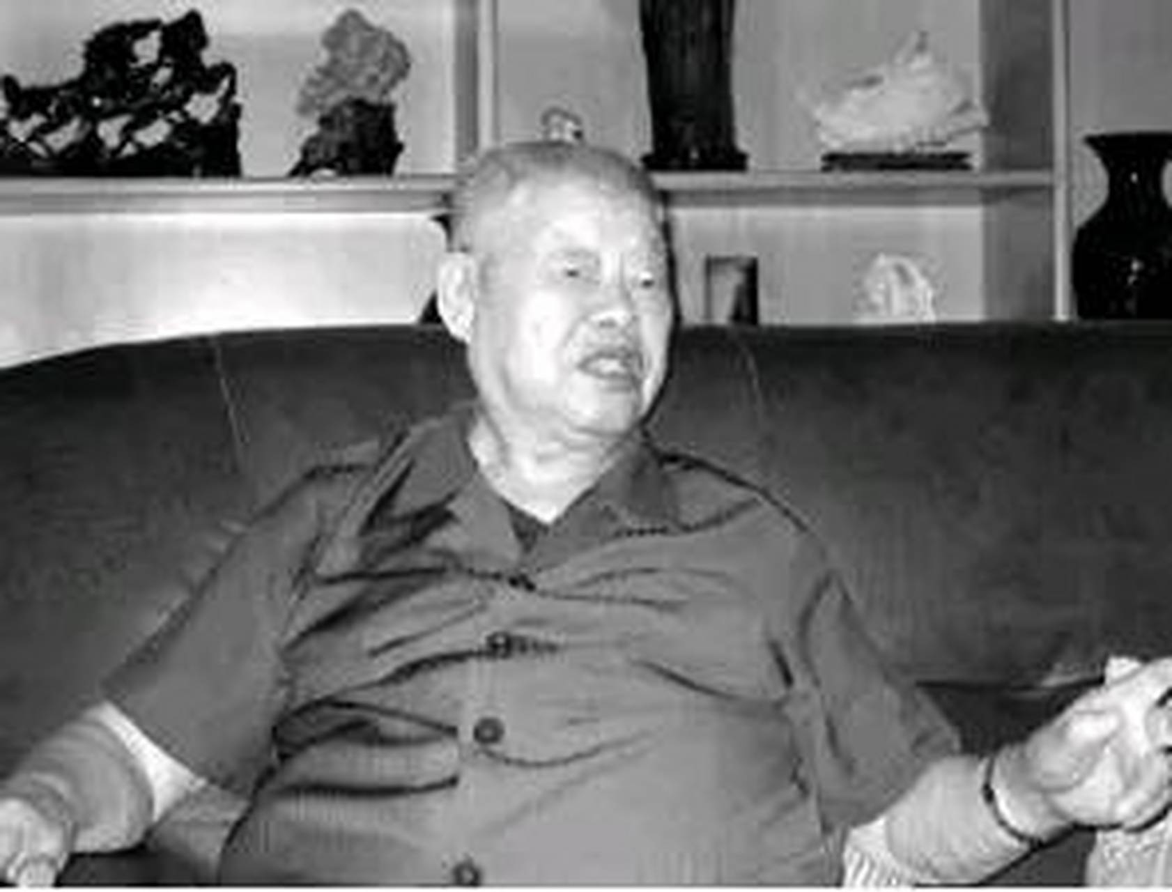 宋承志少将,是解放军炮兵创始人之一,也是一位极富传奇性的炮兵骁将.