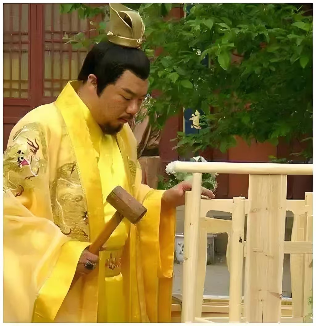 皇帝用戒尺打皇子