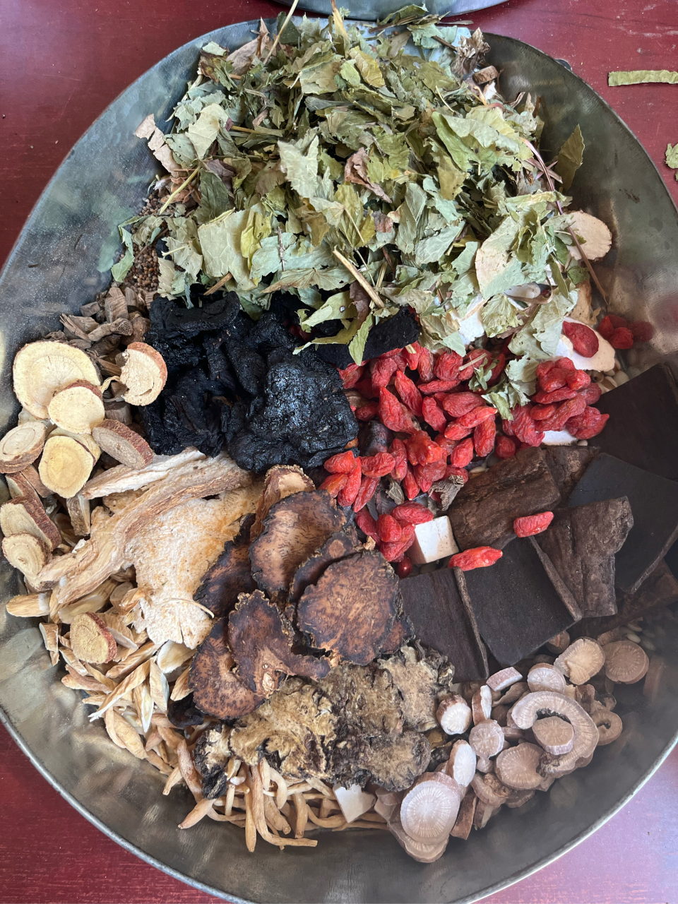 今天又去按方抓中药了,这年头健康保卫战可不容易.