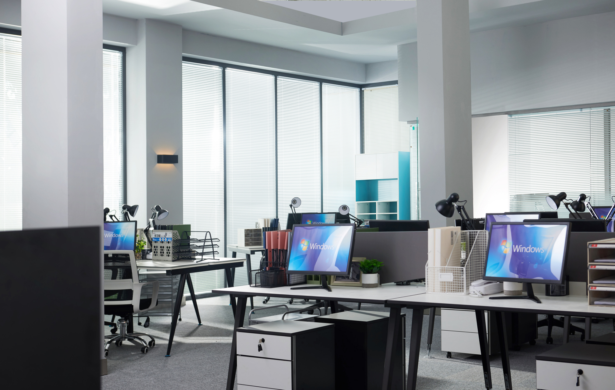 商务办公室实景棚‖八爪鱼影视基地 办公室含:敞开式工位,会议室,老板