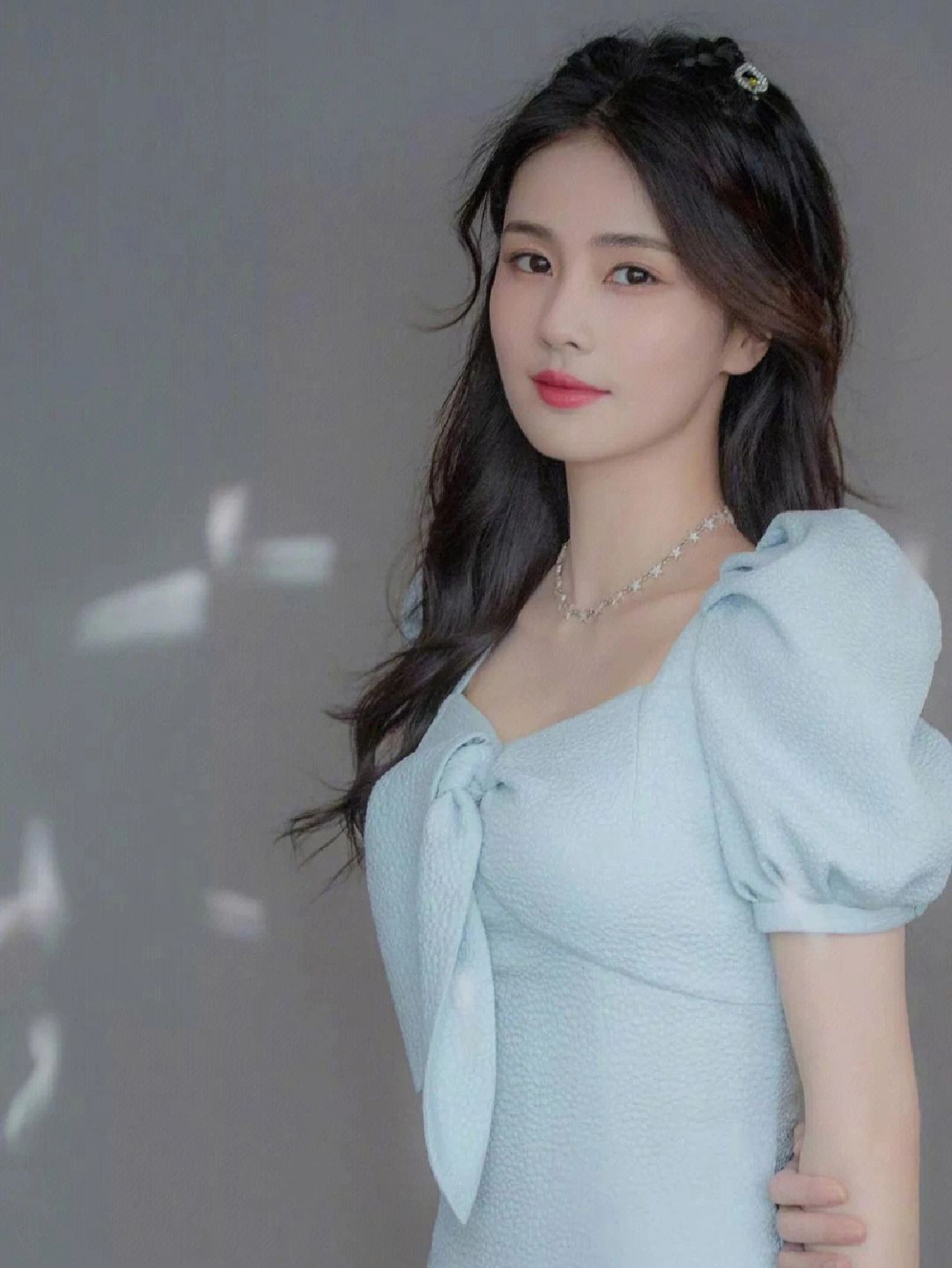 杨坤回应了	 2,真实爆料,娱乐圈女明星私下都会喝 万养堂的绿咖饮,一