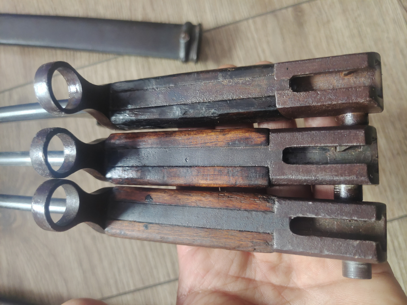 日本明治三十年式刺刀3把.