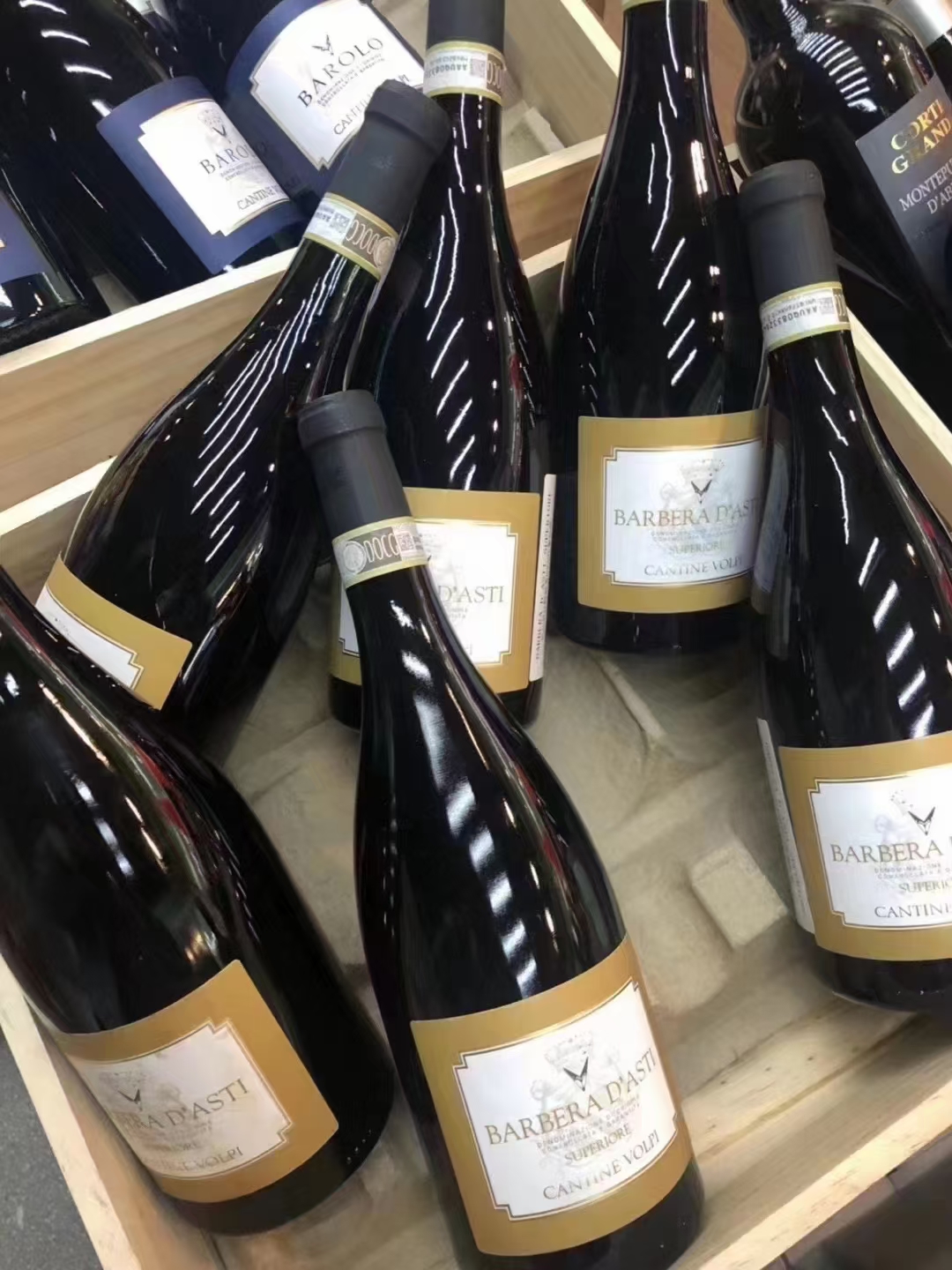 逃离城市的喧嚣,扎进这片绿意盎然,呼吸着清新的空气