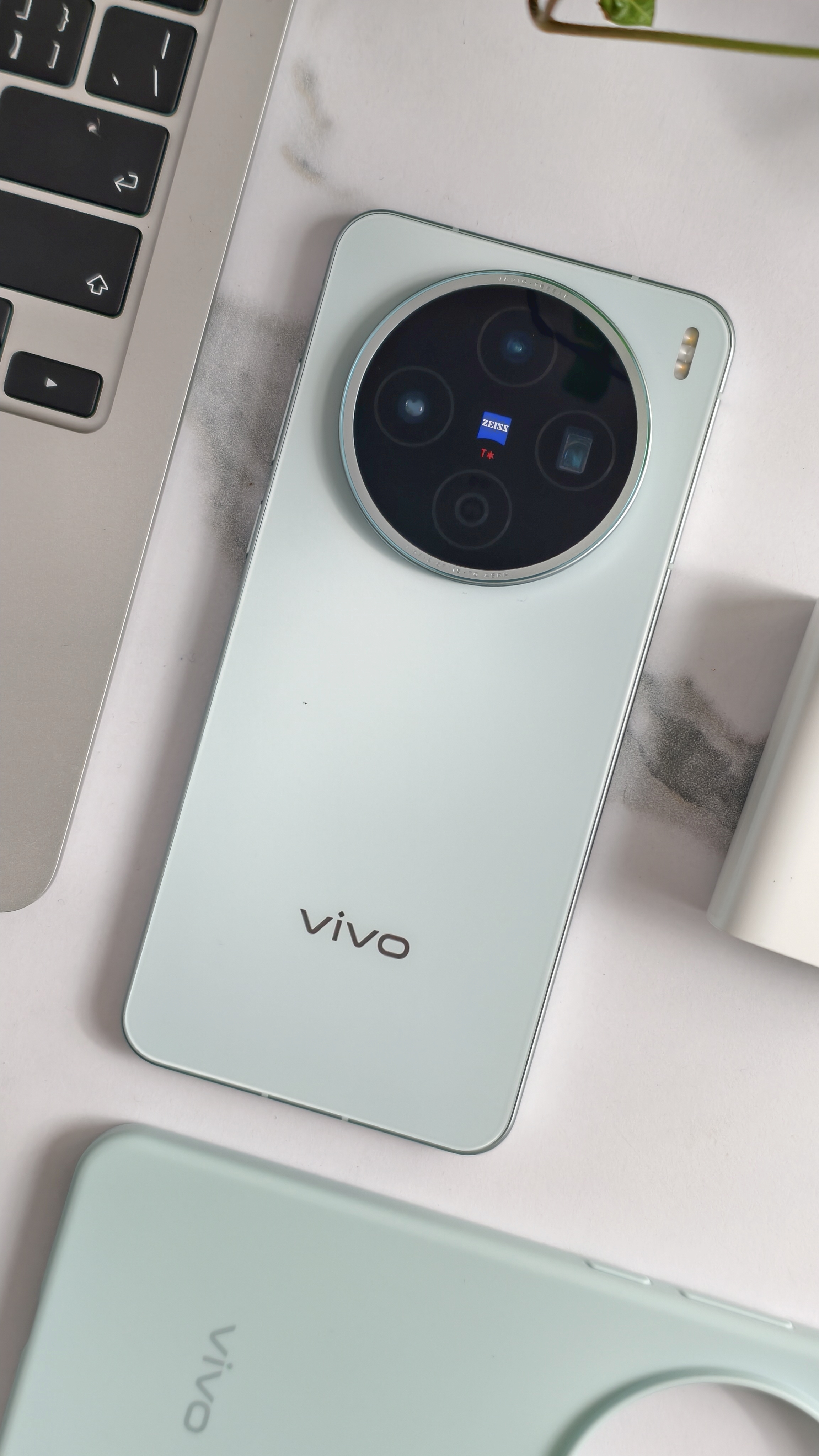 vivo x200s薄荷蓝入手了,这外观确实可以,也是本人比较喜欢的