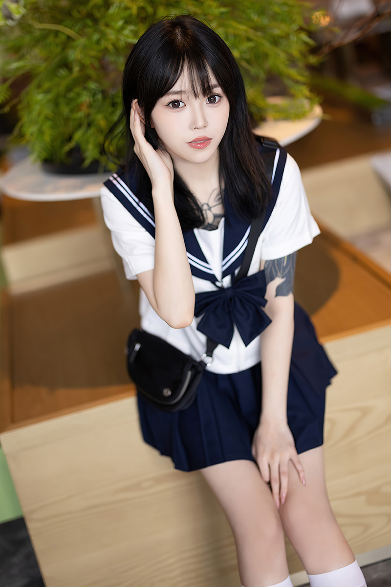 学生时代的浪漫回忆,都藏在这条百褶裙里!   看!
