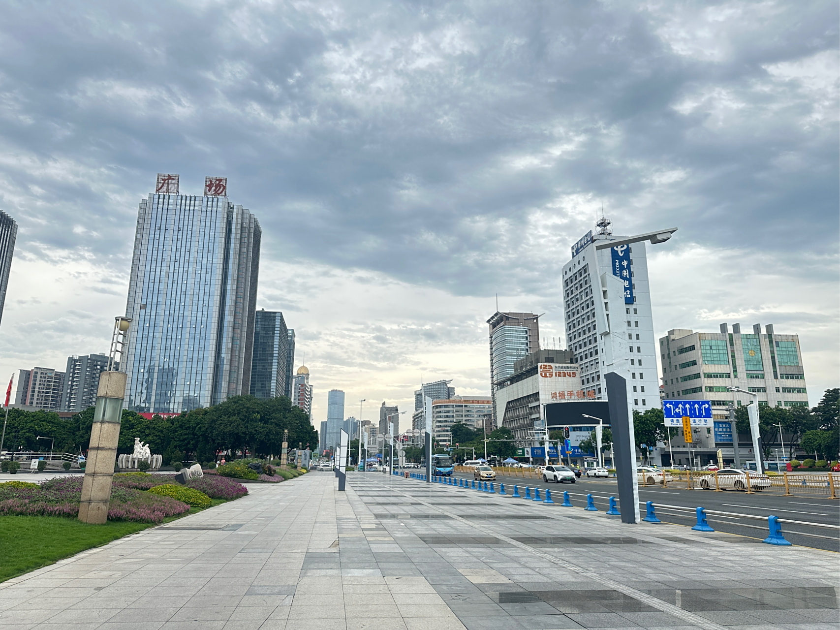 #我的旅行日记# 东莞市鸿福路电信大楼,展览馆.