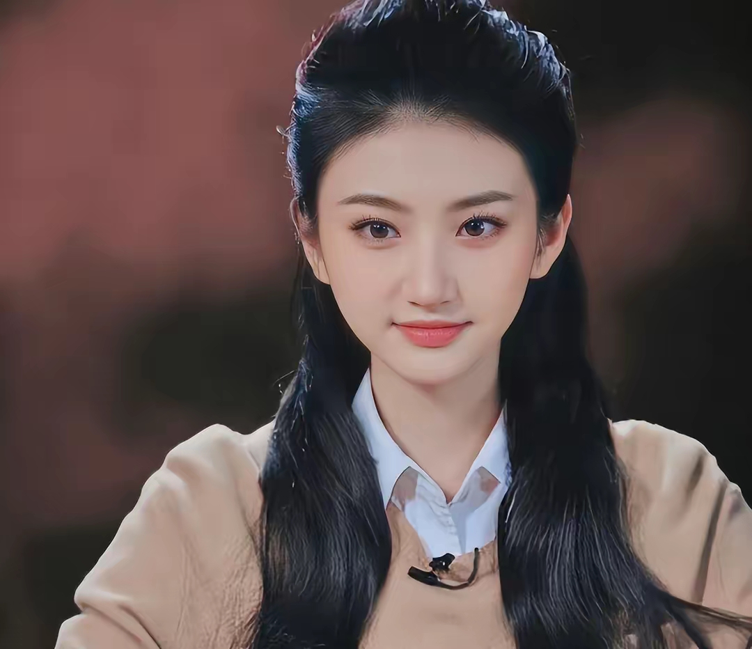 在《司藤》中景甜的气质和神态真是的绝了