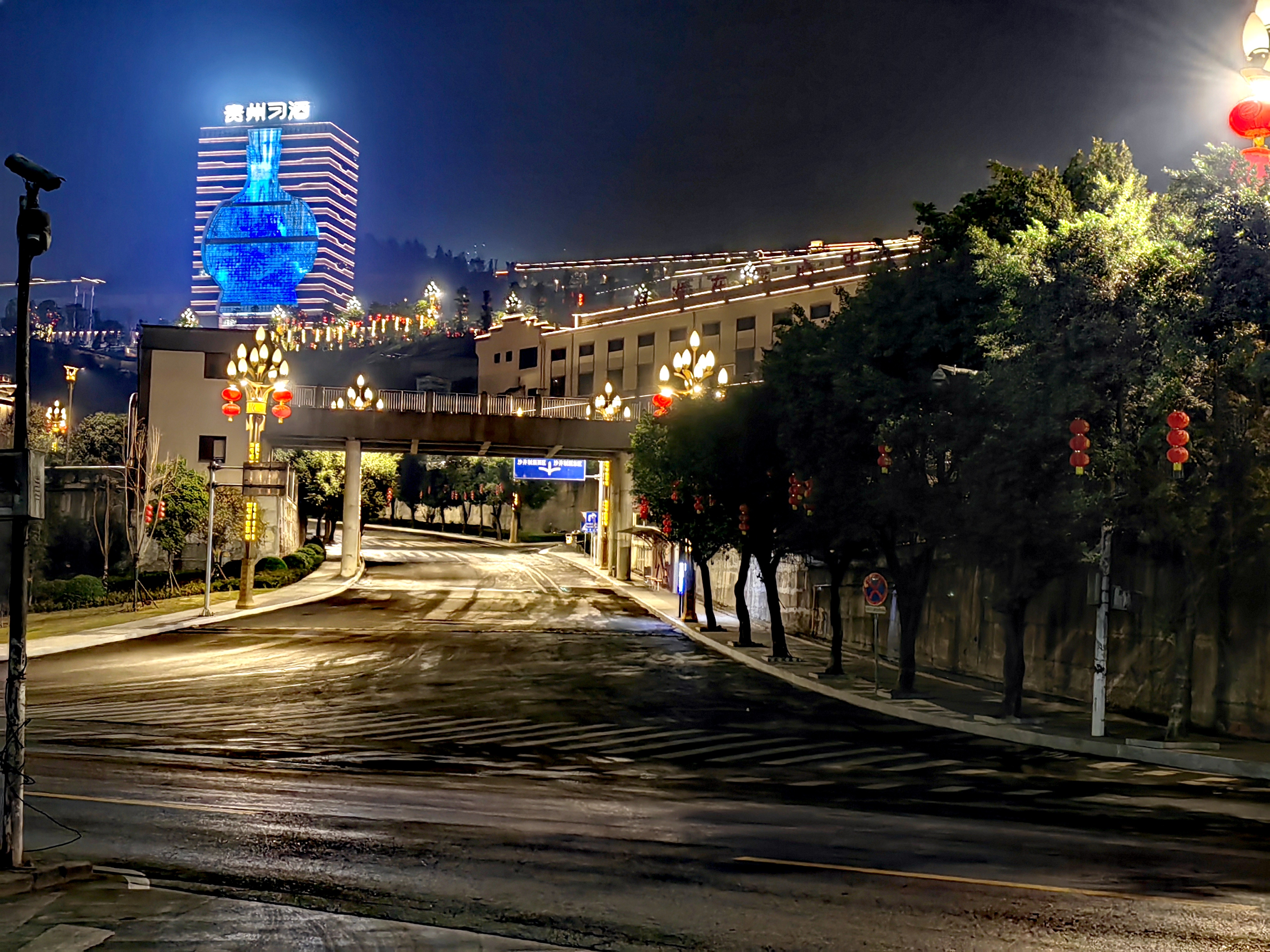 习,郎,的夜景,交相辉映,看看哪个酒厂的夜景更漂亮