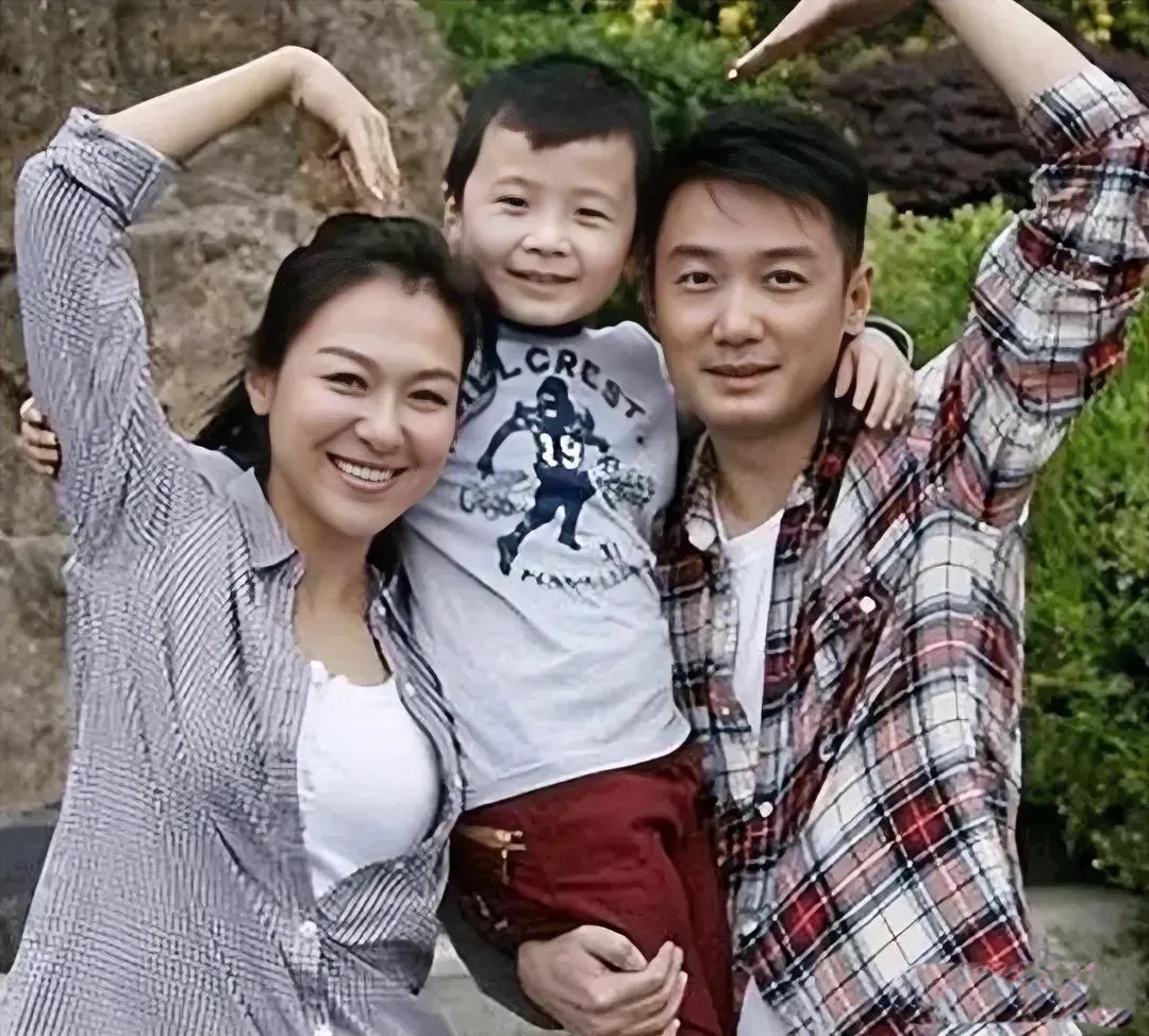 他们俩的演技真的让人十分喜爱,不仅能够准确地把握角色的心理,还能够